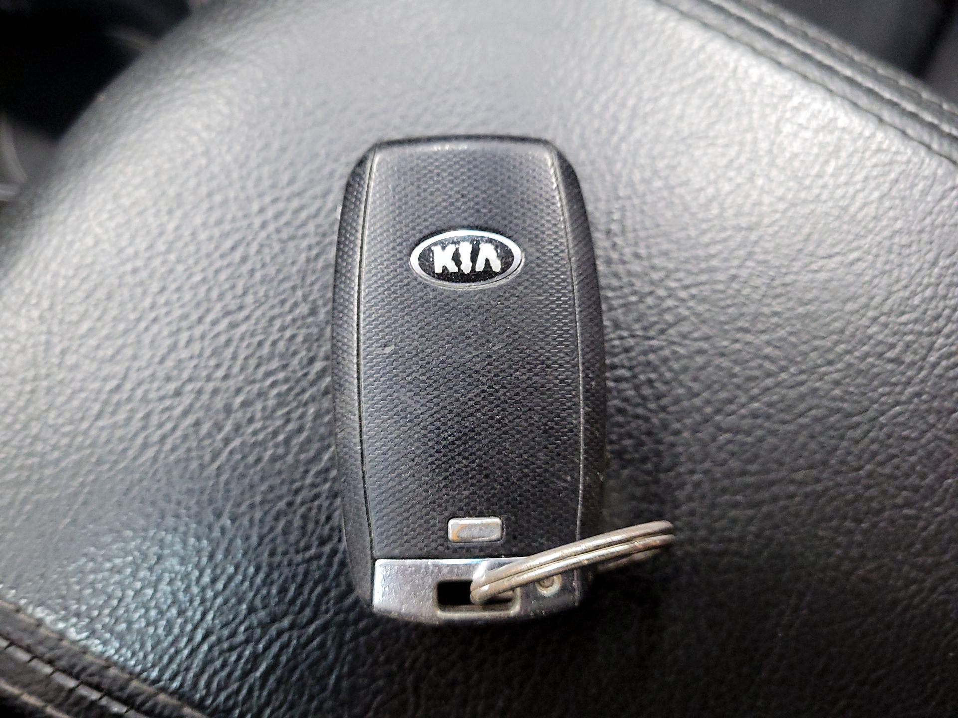 Thumbnail: 2016 Kia Optima - 20