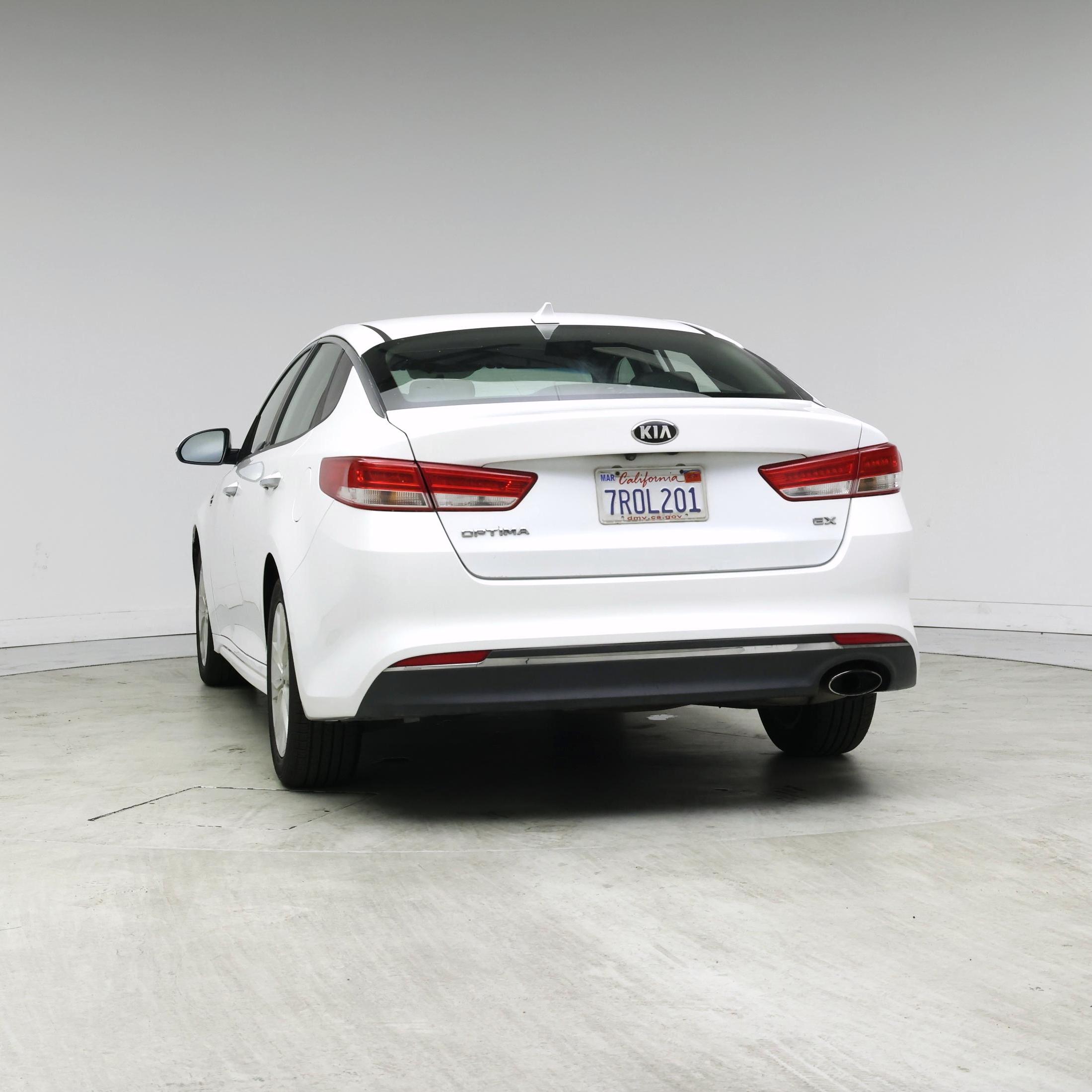 Thumbnail: 2016 Kia Optima - 6