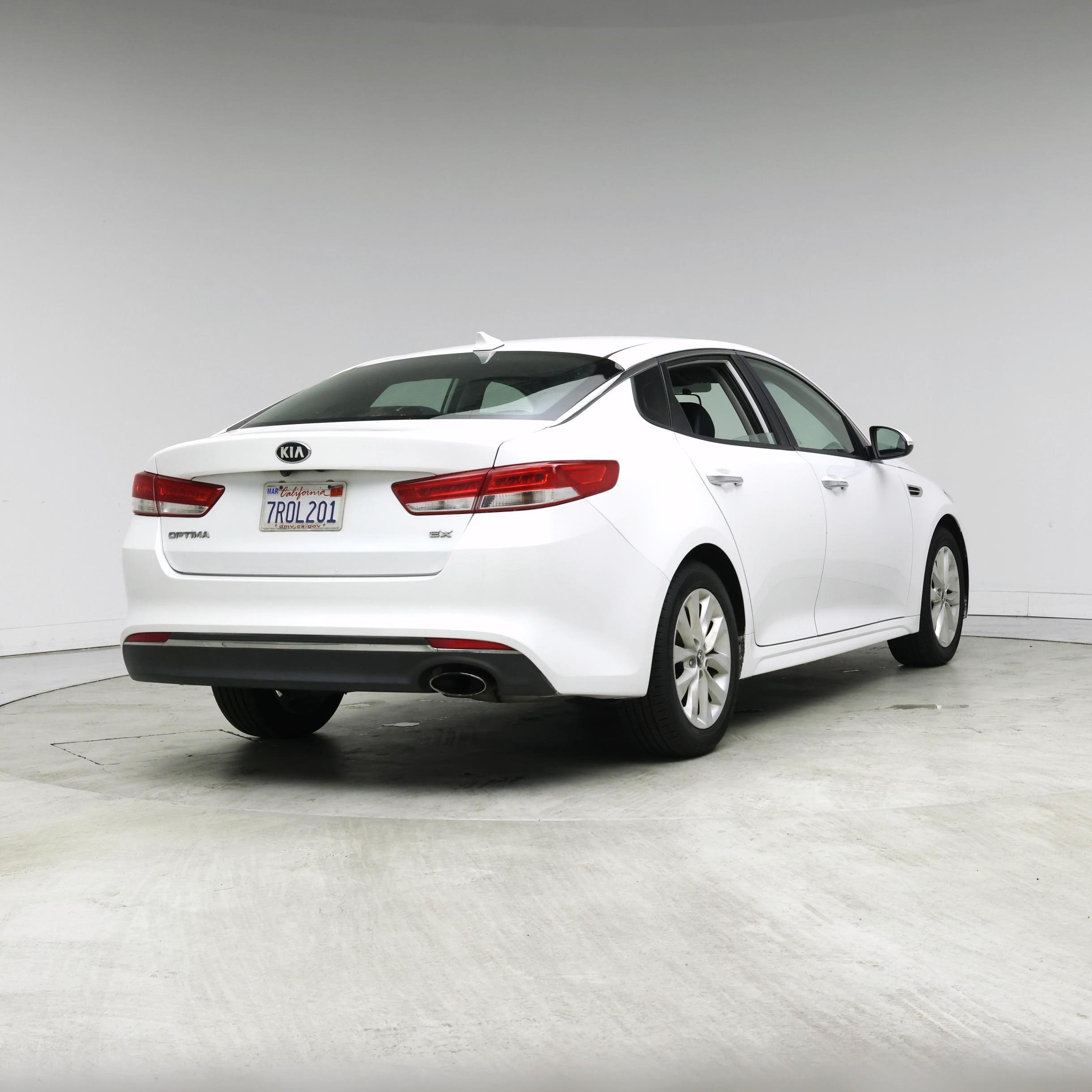Thumbnail: 2016 Kia Optima - 8