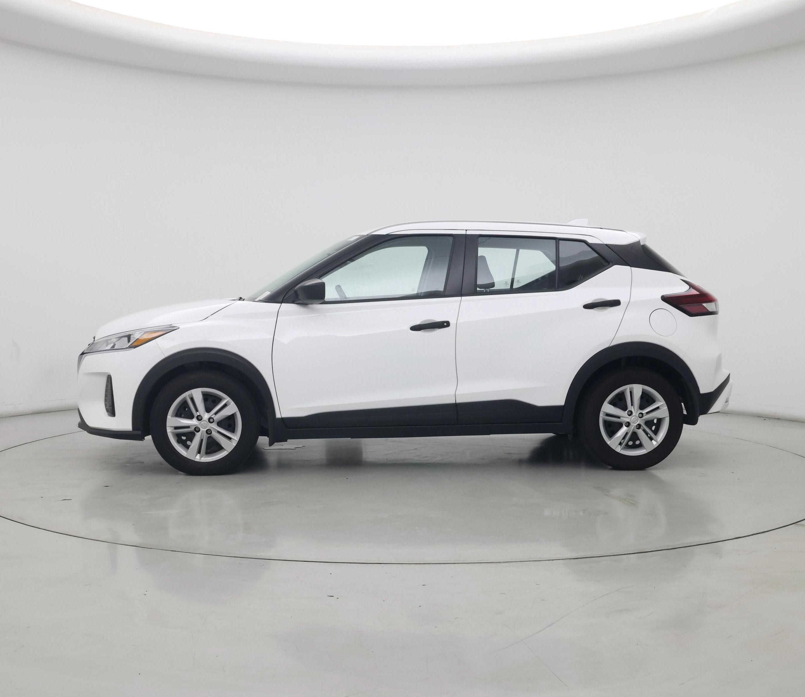 Thumbnail: 2023 Nissan Kicks - 3