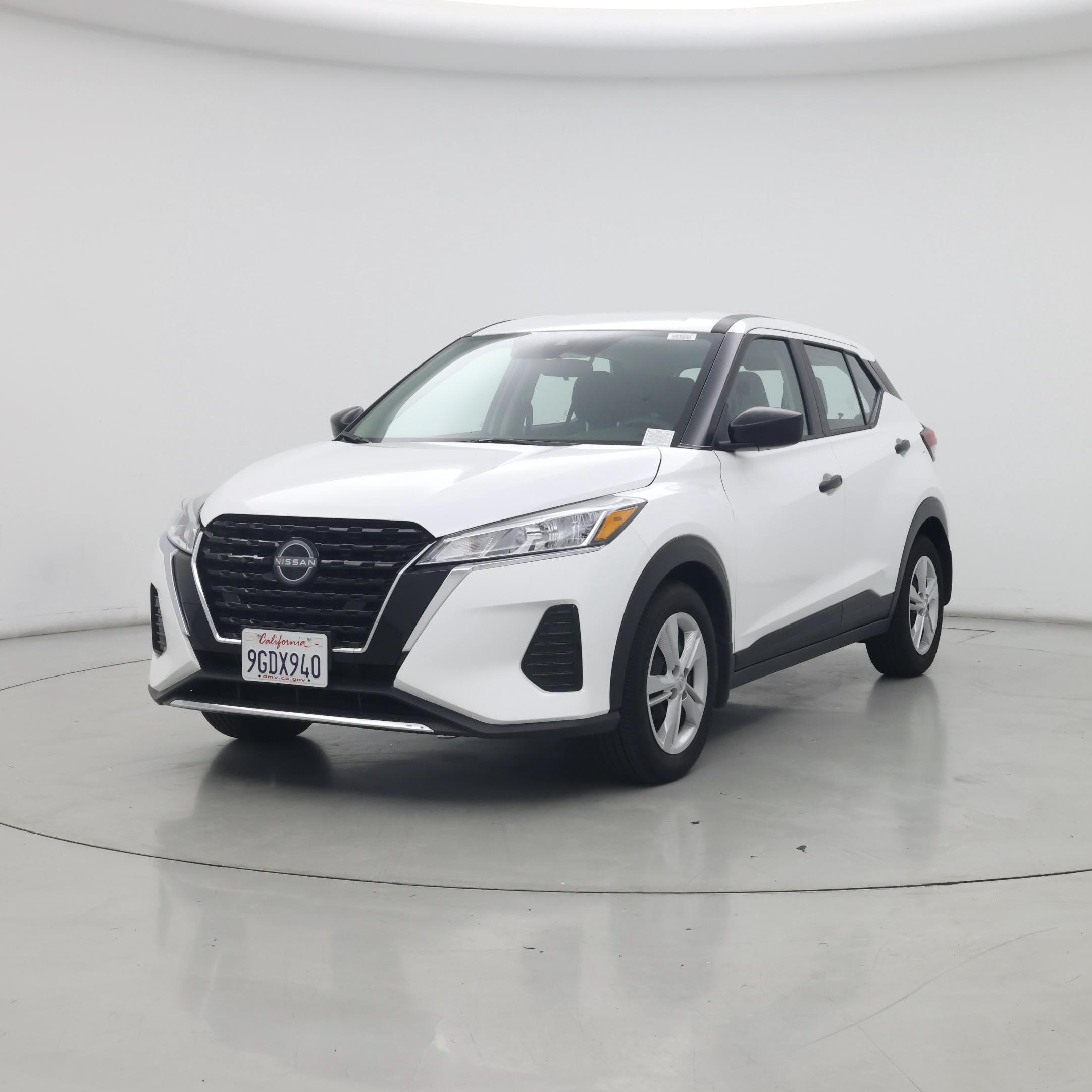 Thumbnail: 2023 Nissan Kicks - 4