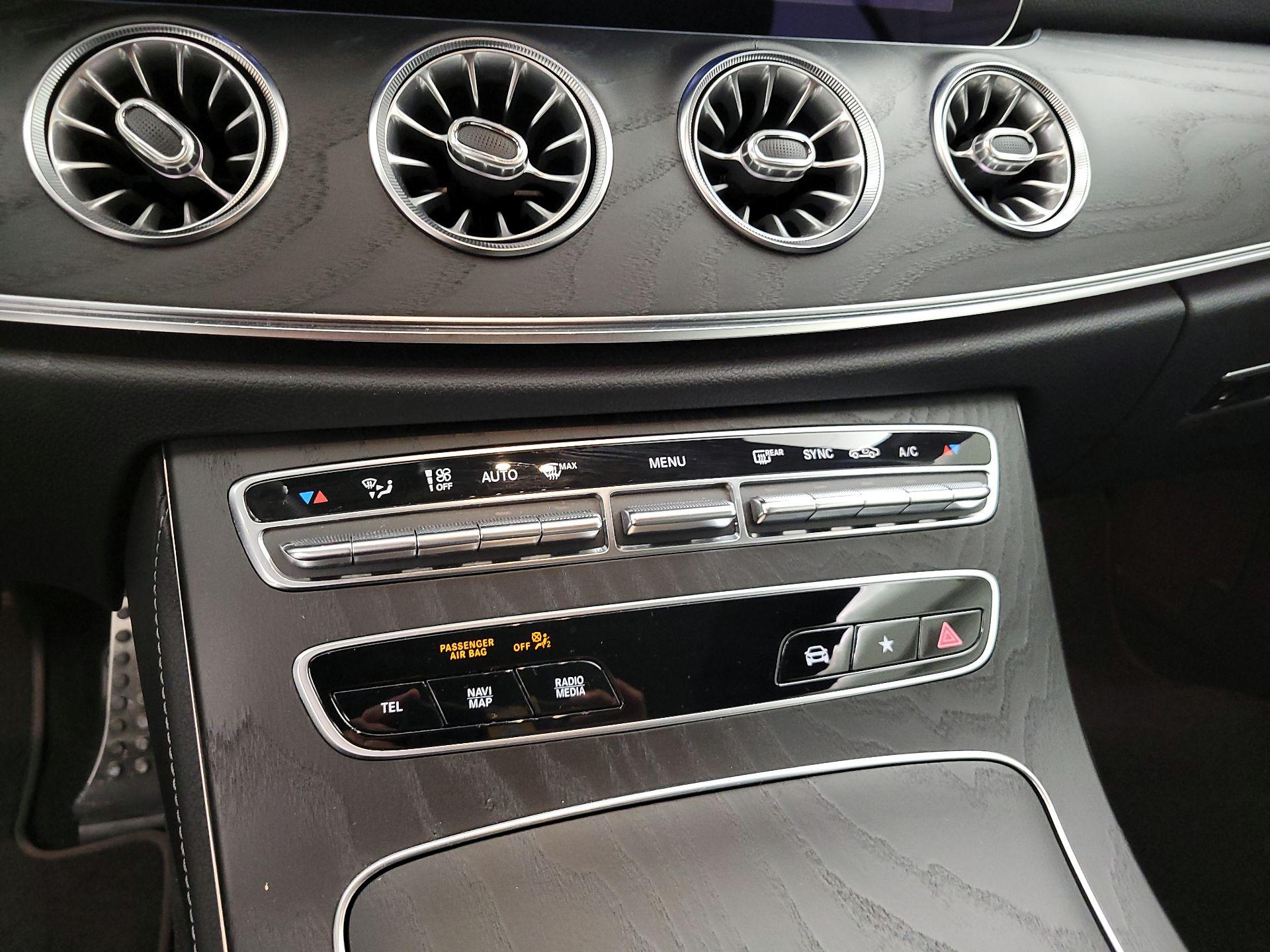 Thumbnail: 2022 Mercedes-Benz E-Class - 17