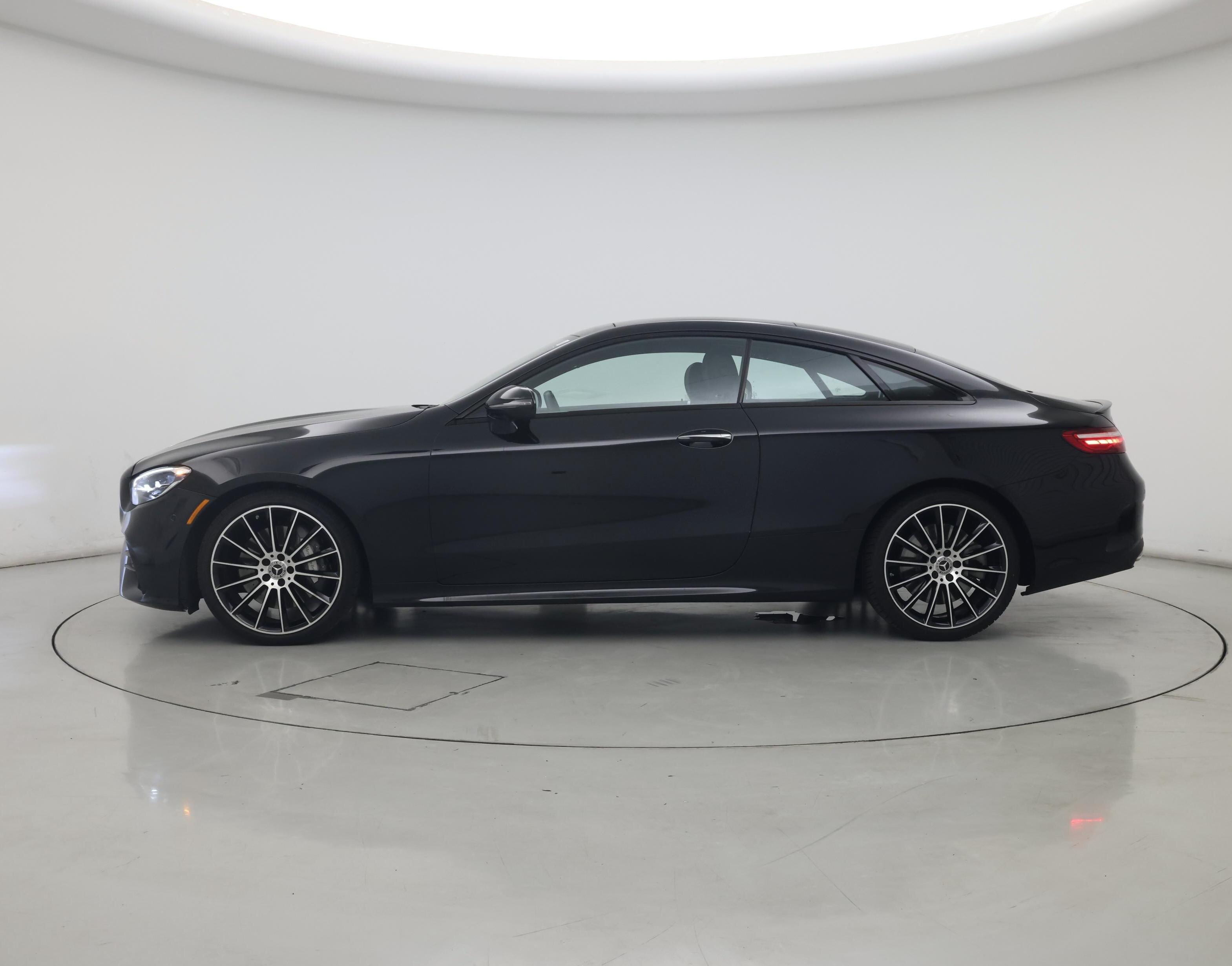 Thumbnail: 2022 Mercedes-Benz E-Class - 3