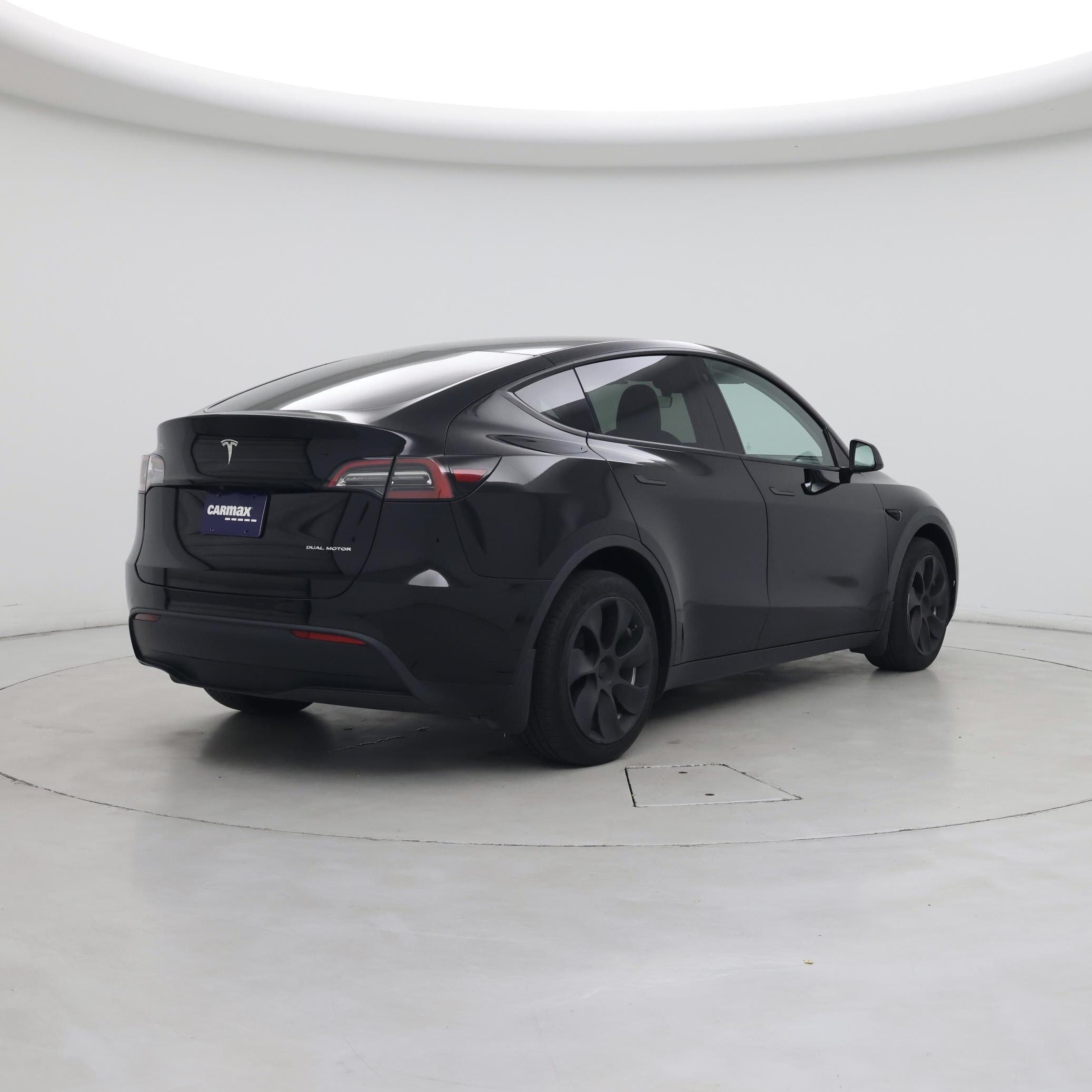 Thumbnail: 2022 Tesla Model Y - 8