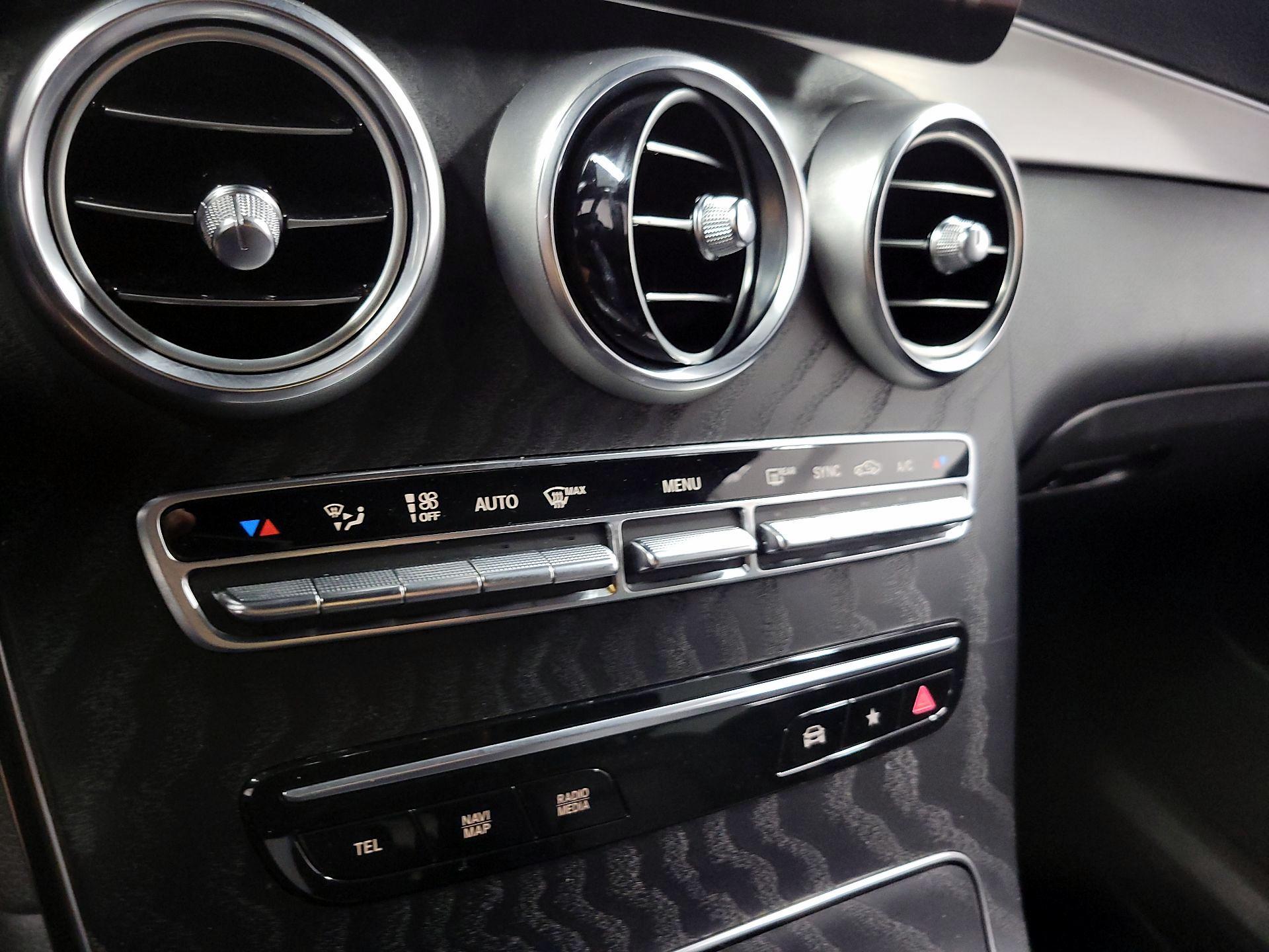 Thumbnail: 2021 Mercedes-Benz GLC - 16