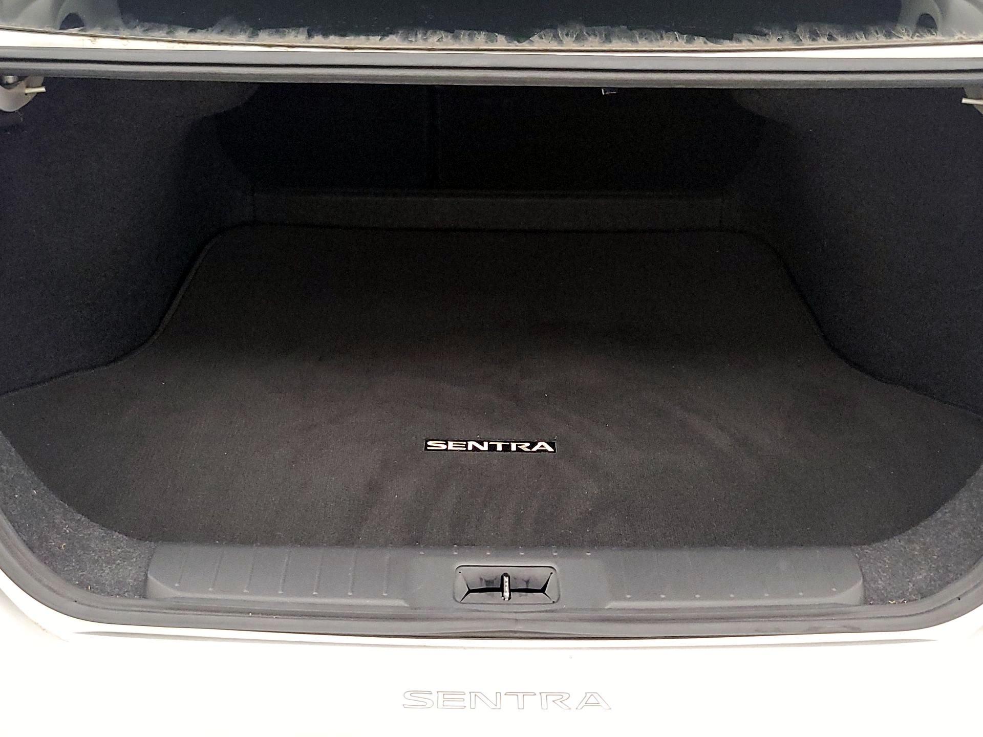 Thumbnail: 2020 Nissan Sentra - 20