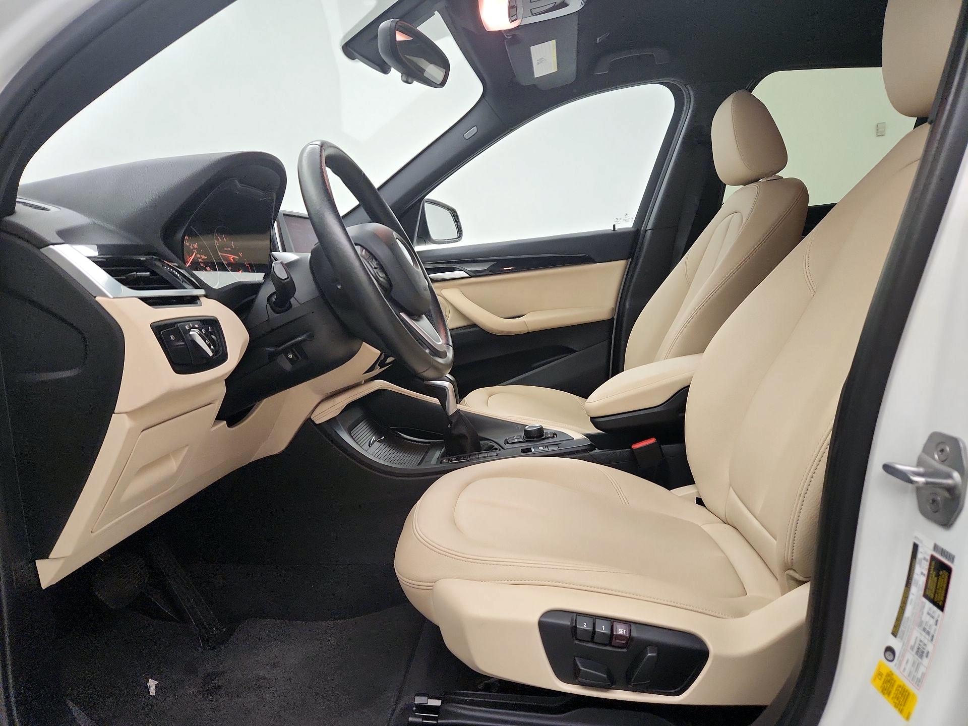 Thumbnail: 2018 BMW X1 - 11