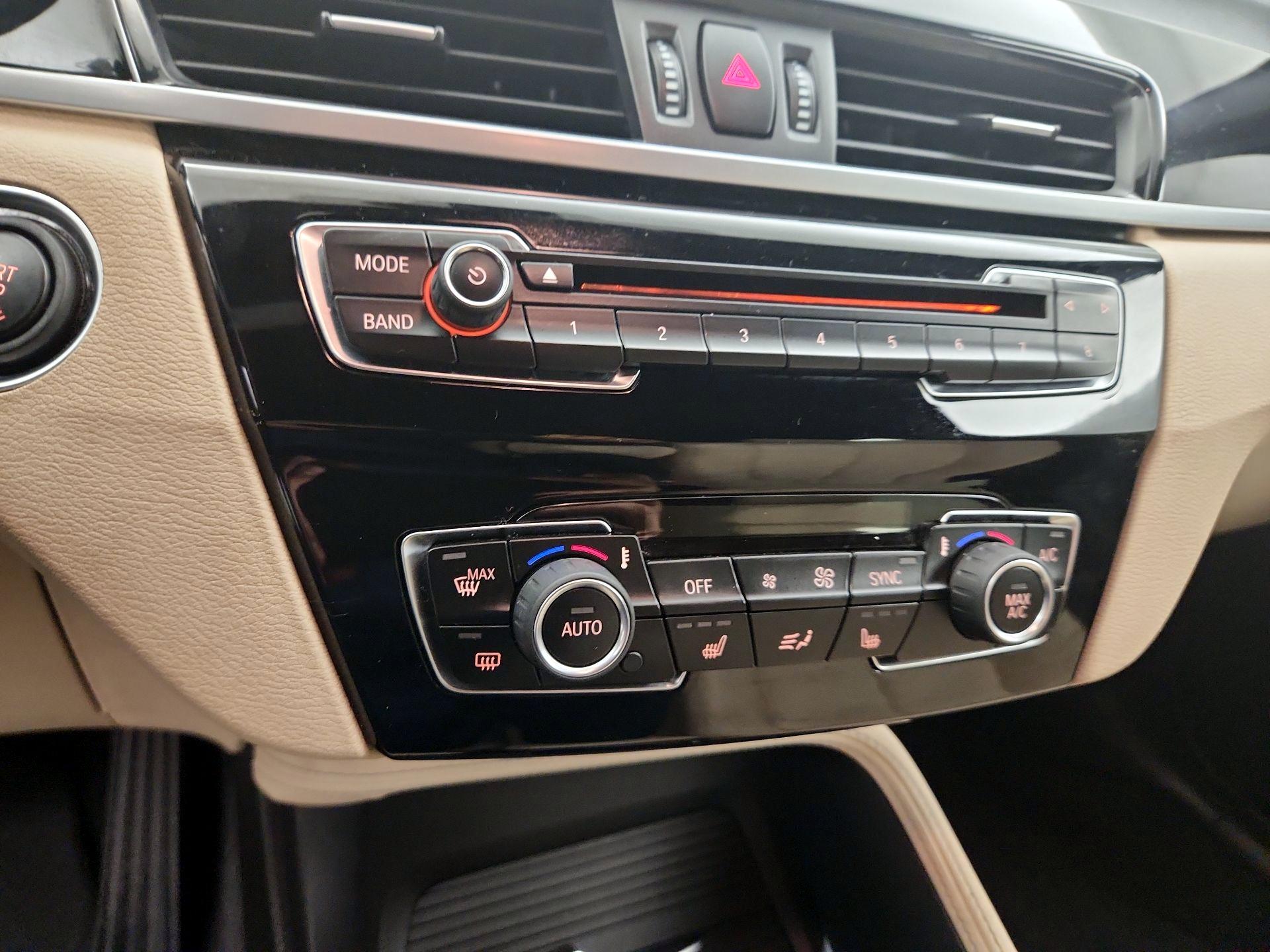 Thumbnail: 2018 BMW X1 - 16