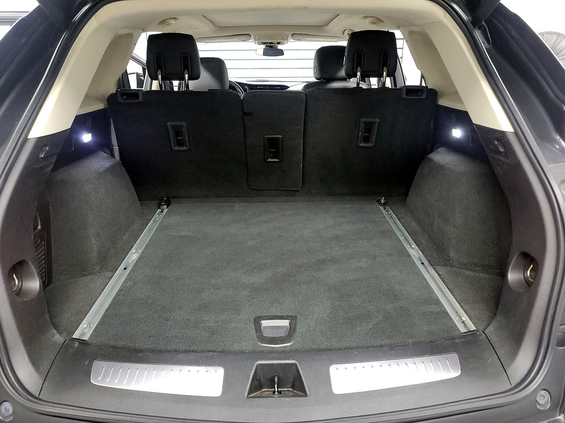Thumbnail: 2019 Cadillac XT5 - 20