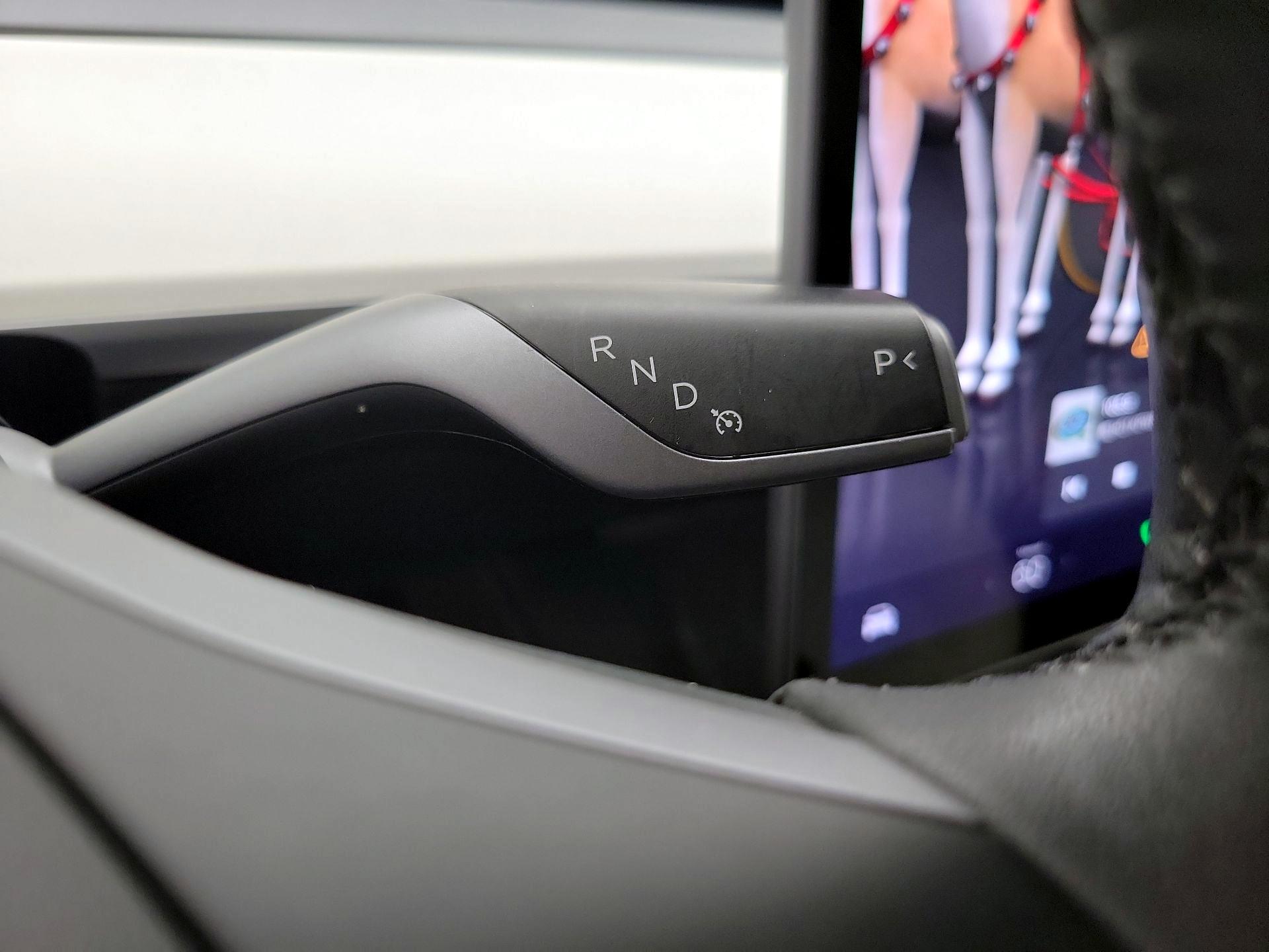 Thumbnail: 2022 Tesla Model Y - 17