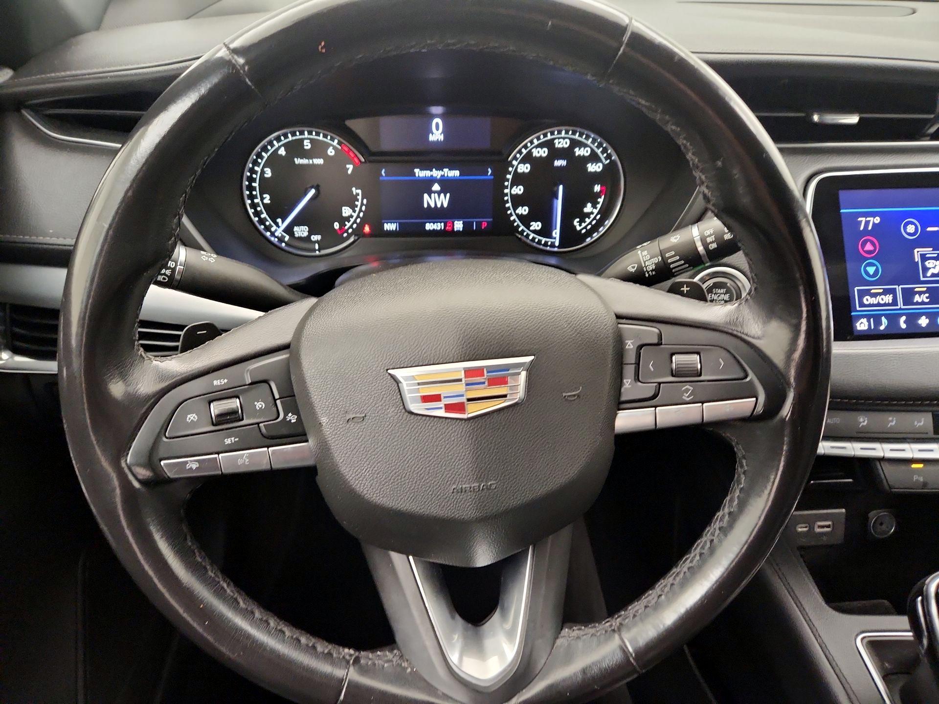 Thumbnail: 2021 Cadillac XT4 - 10