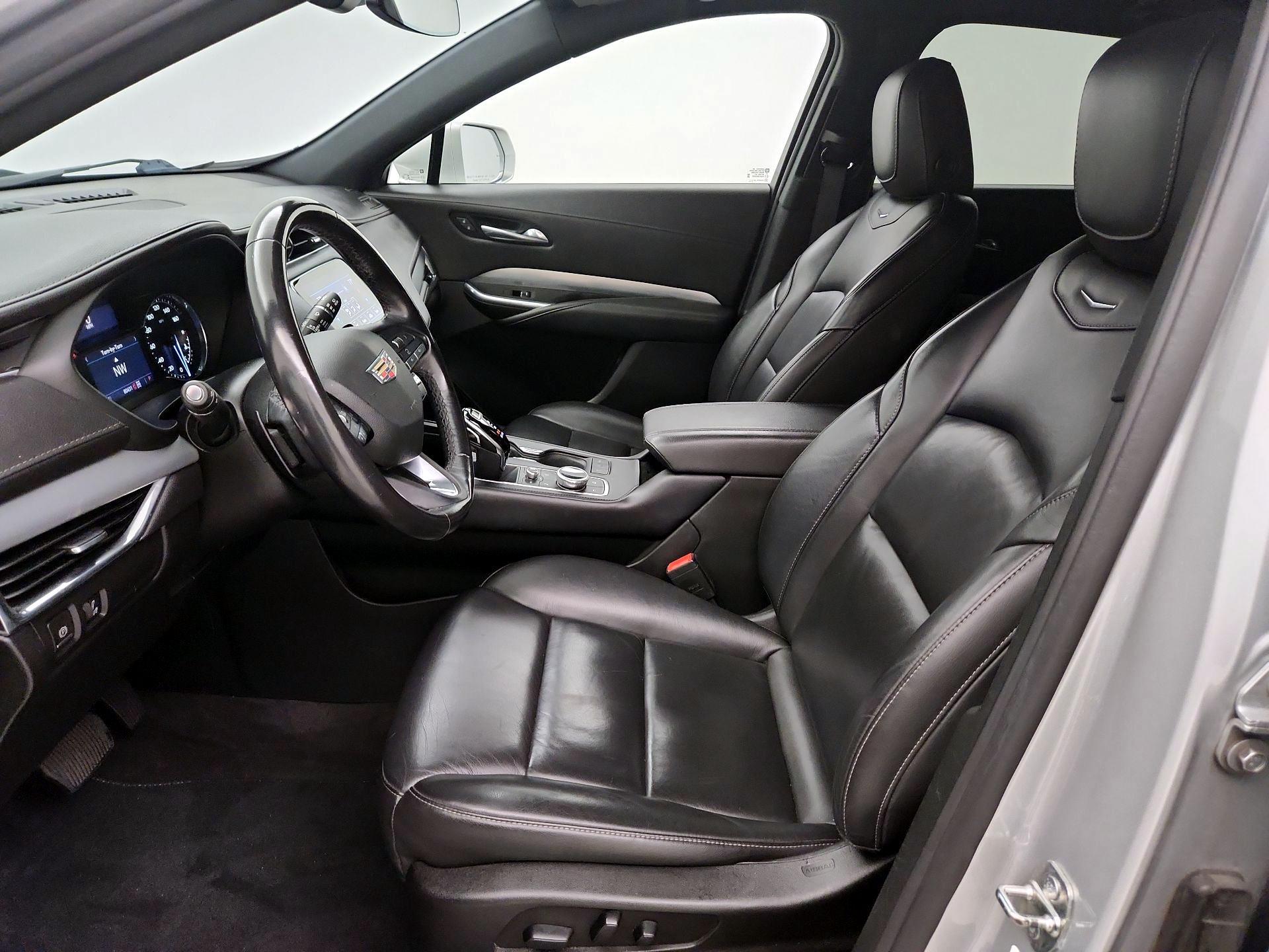 Thumbnail: 2021 Cadillac XT4 - 11