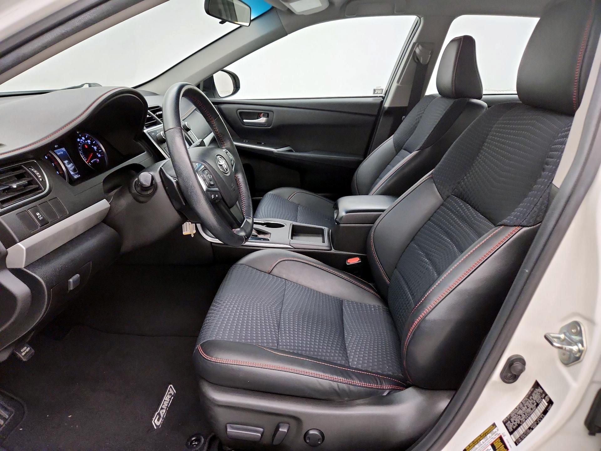 Thumbnail: 2015 Toyota Camry - 11