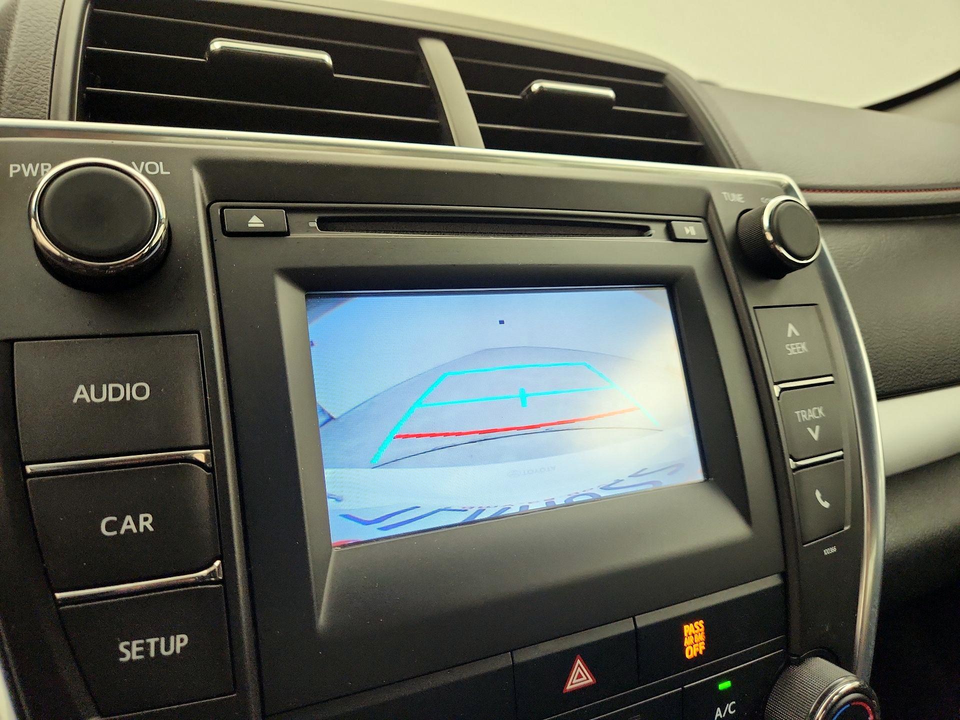 Thumbnail: 2015 Toyota Camry - 13