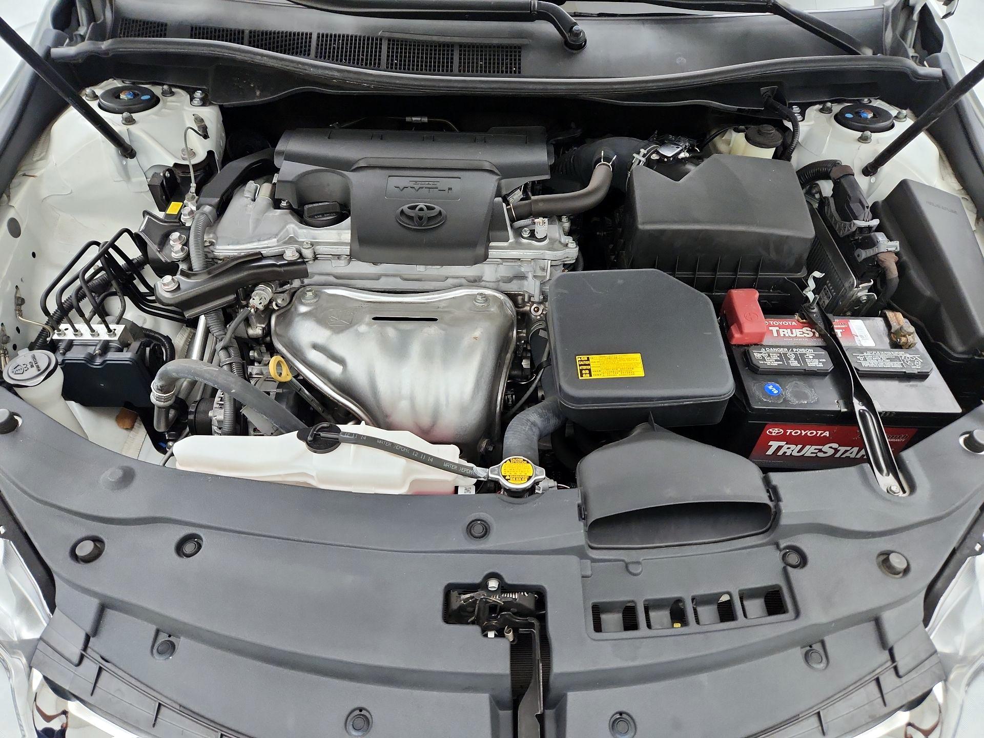Thumbnail: 2015 Toyota Camry - 20