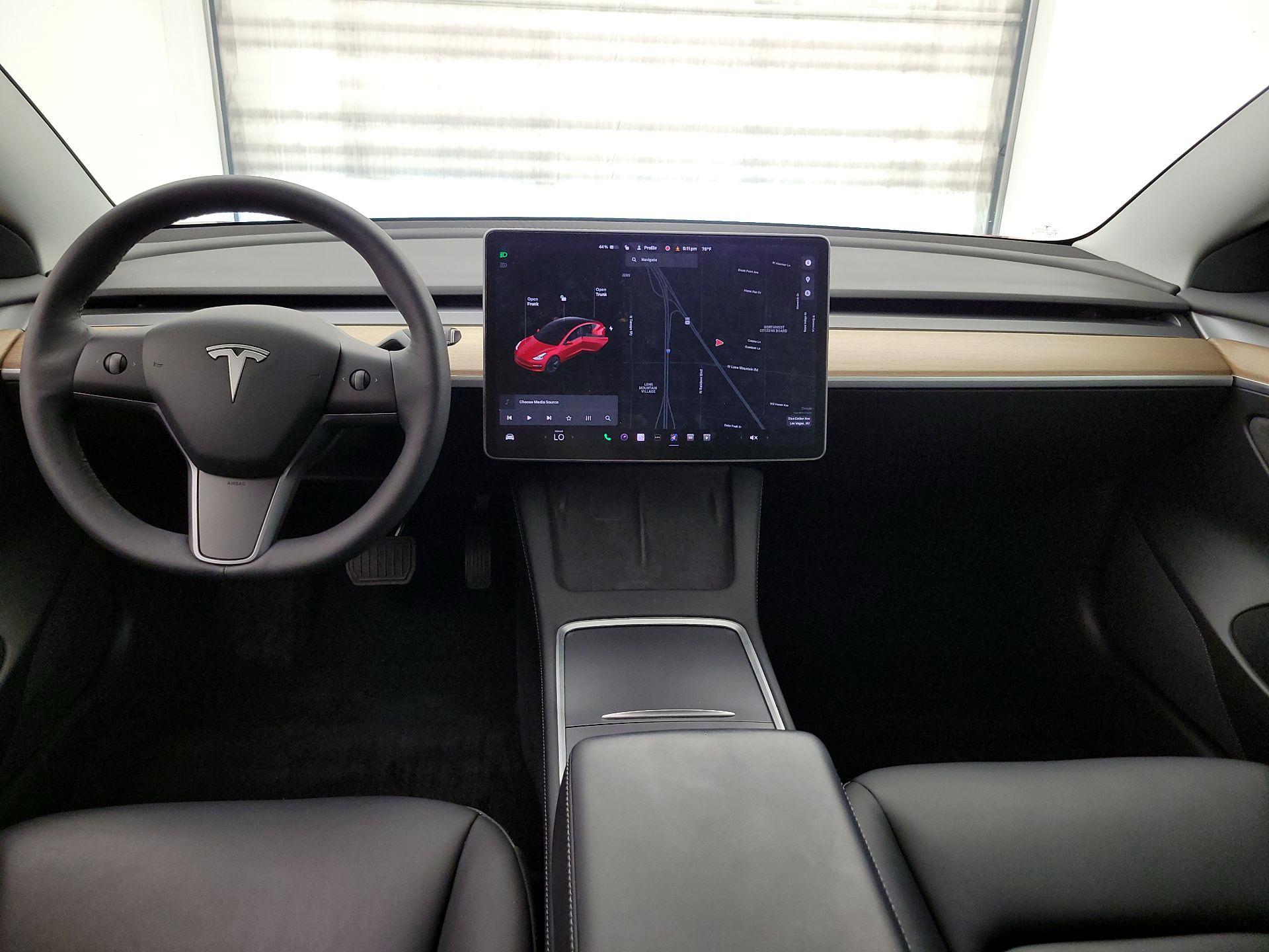 Thumbnail: 2021 Tesla Model 3 - 9