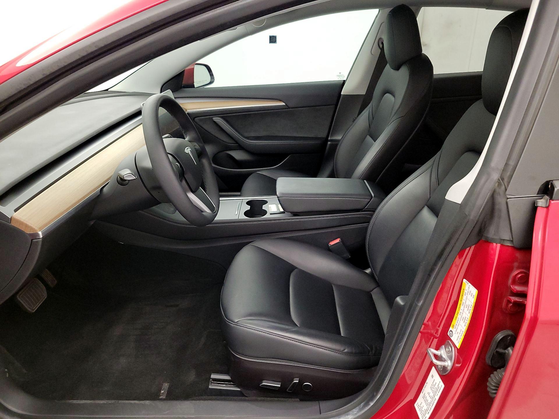 Thumbnail: 2021 Tesla Model 3 - 11