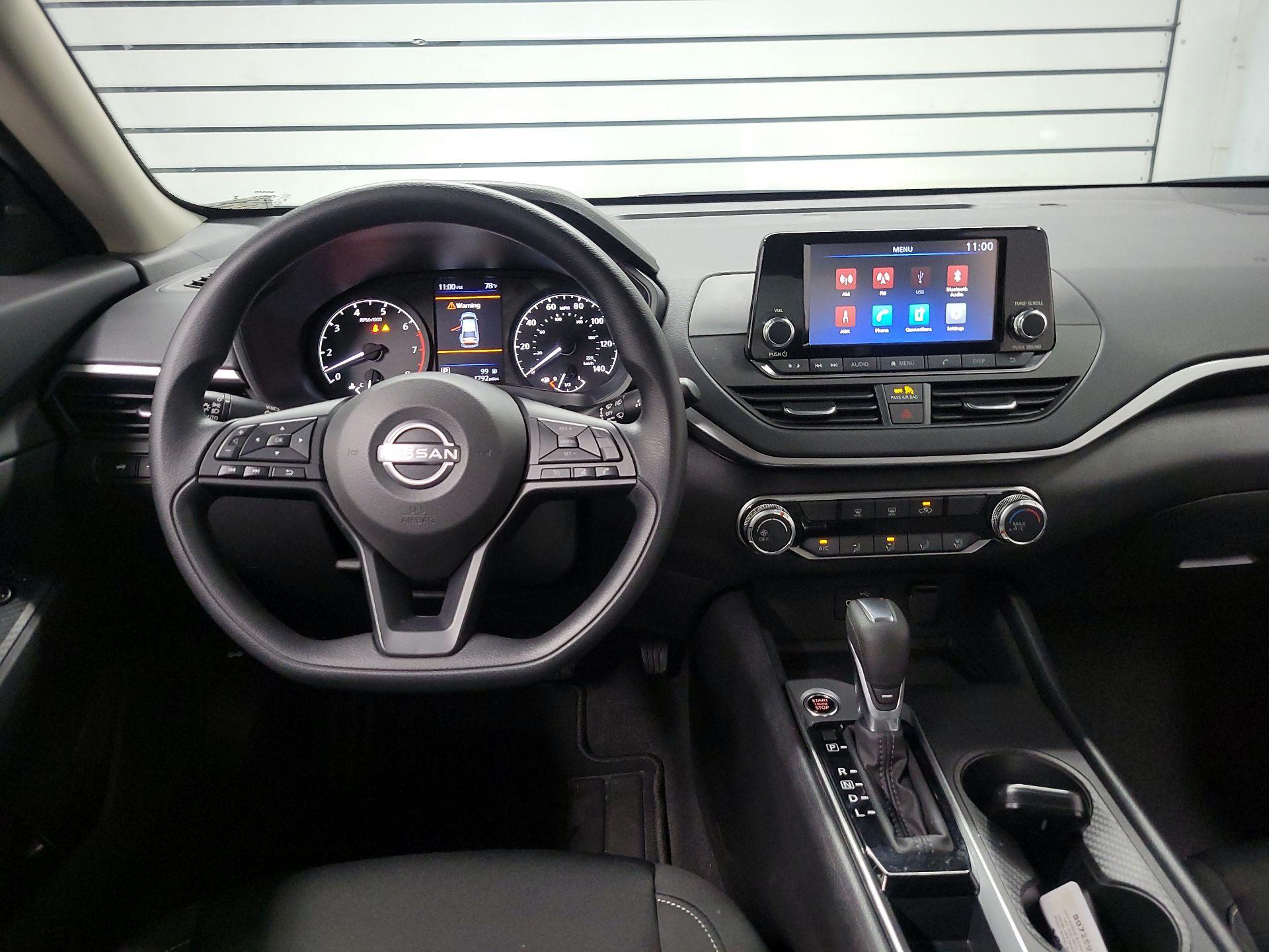 Thumbnail: 2024 Nissan Altima - 9