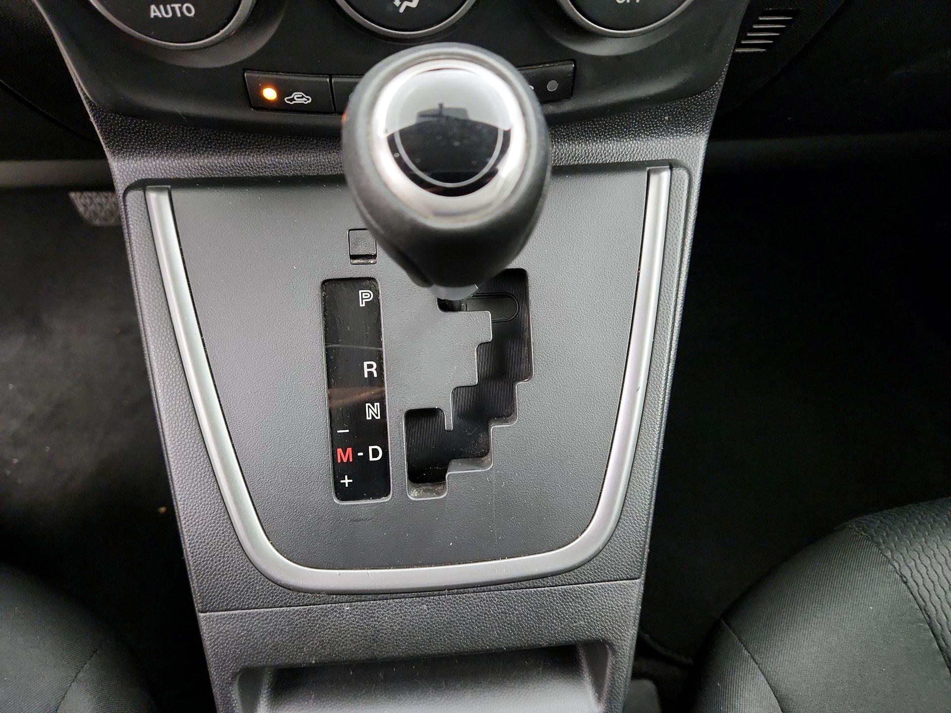 Thumbnail: 2015 Mazda Mazda5 - 16