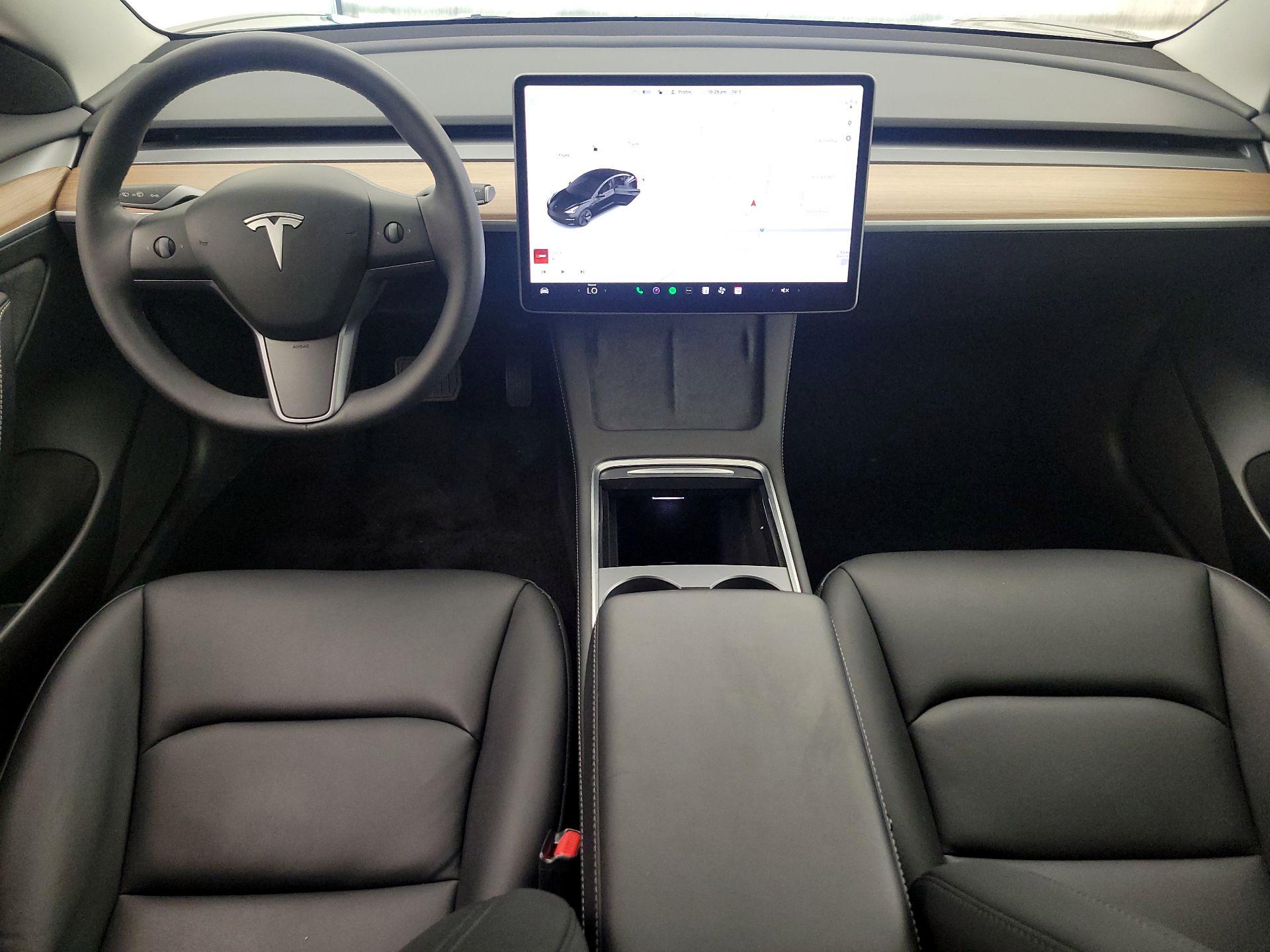 Thumbnail: 2023 Tesla Model 3 - 9
