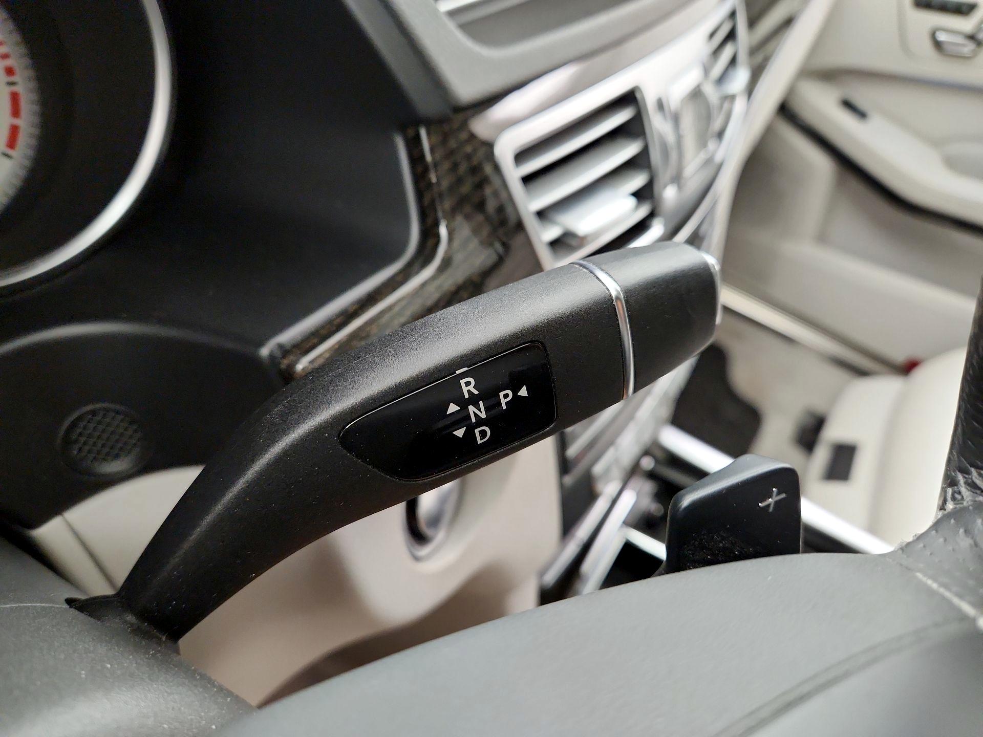 Thumbnail: 2016 Mercedes-Benz E-Class - 18