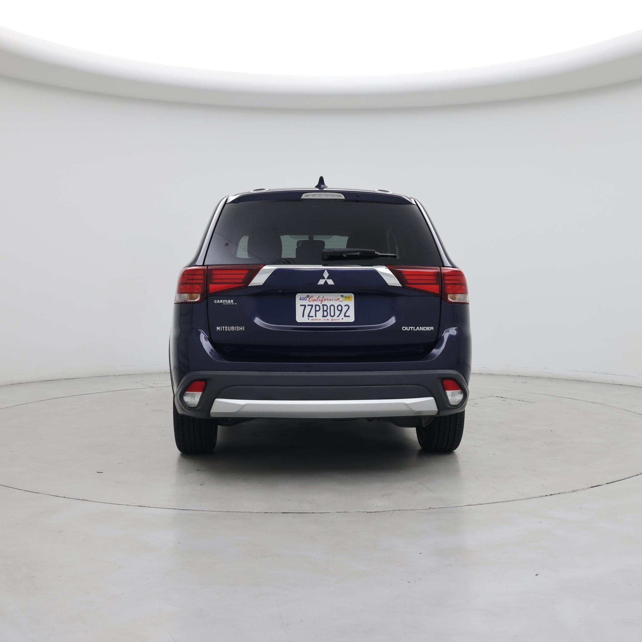 Thumbnail: 2017 Mitsubishi Outlander - 6