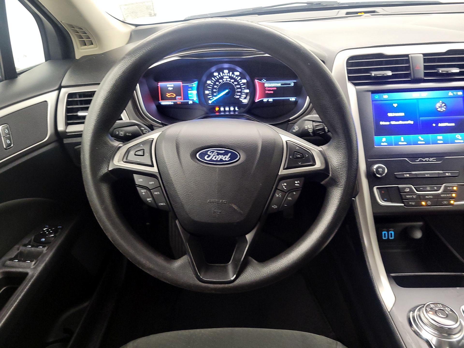 Thumbnail: 2020 Ford Fusion - 10