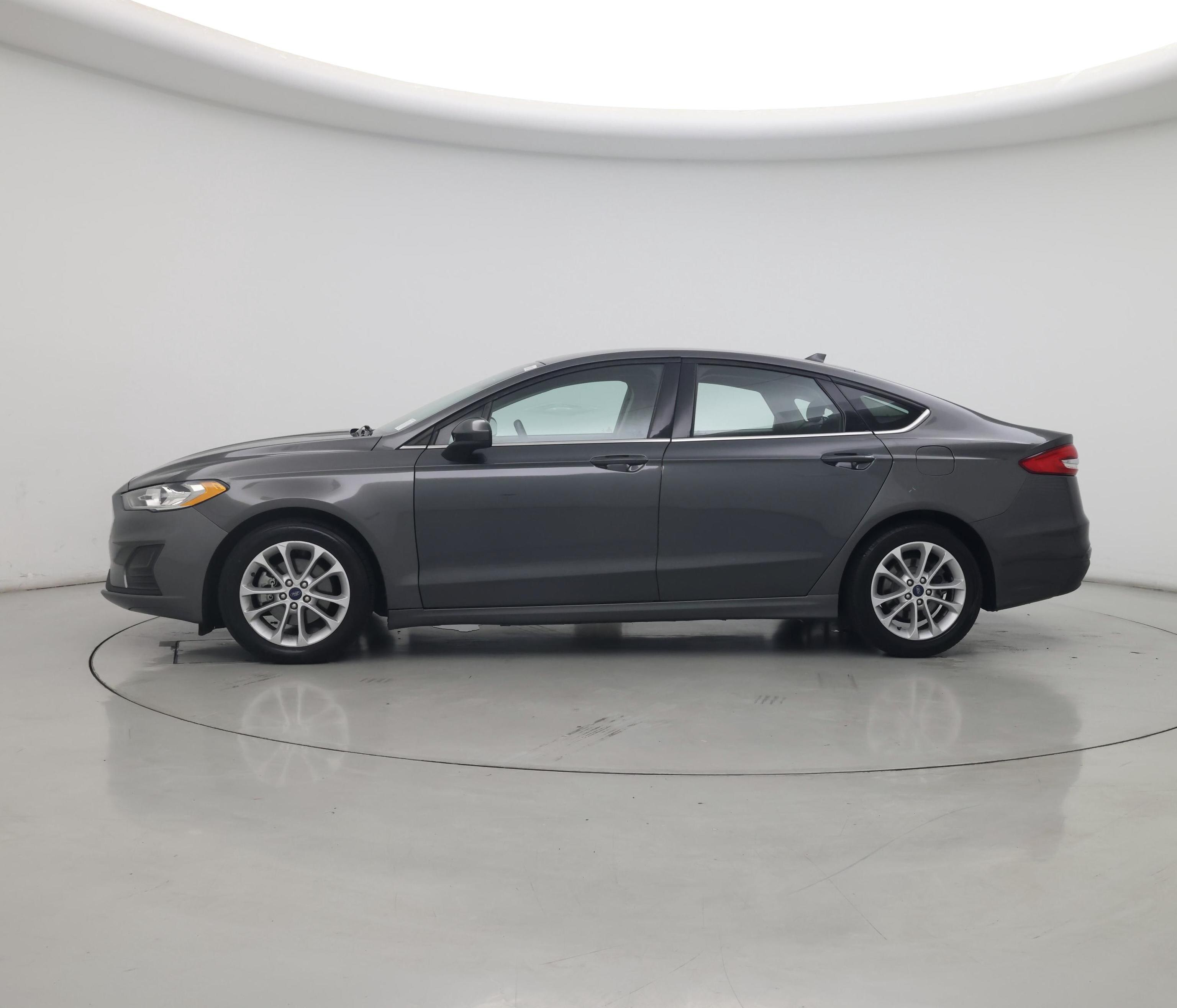 Thumbnail: 2020 Ford Fusion - 3