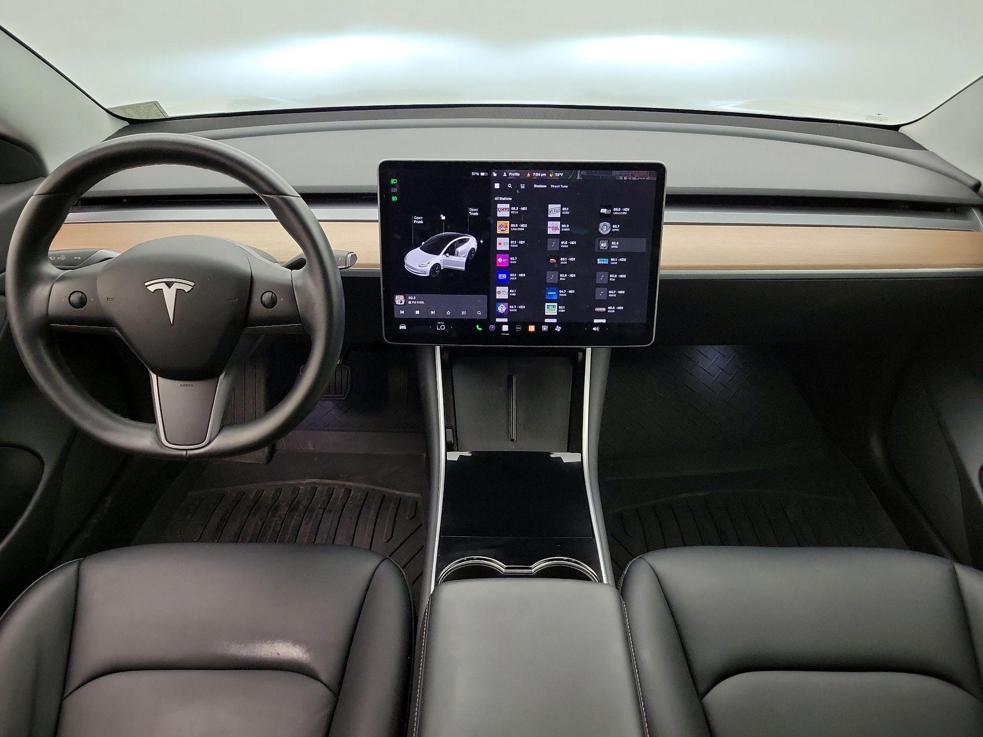 Thumbnail: 2019 Tesla Model 3 - 9