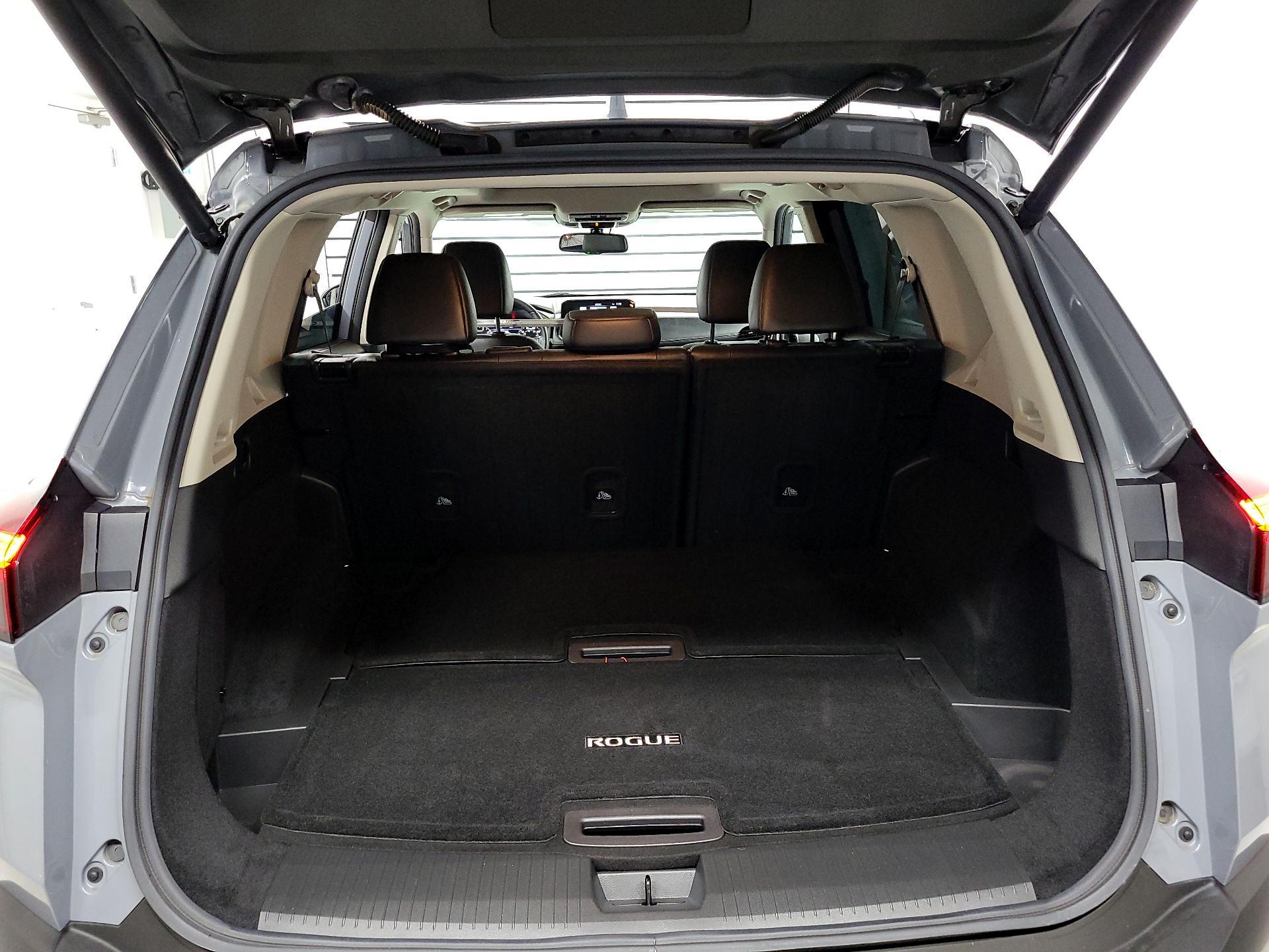 Thumbnail: 2021 Nissan Rogue - 18
