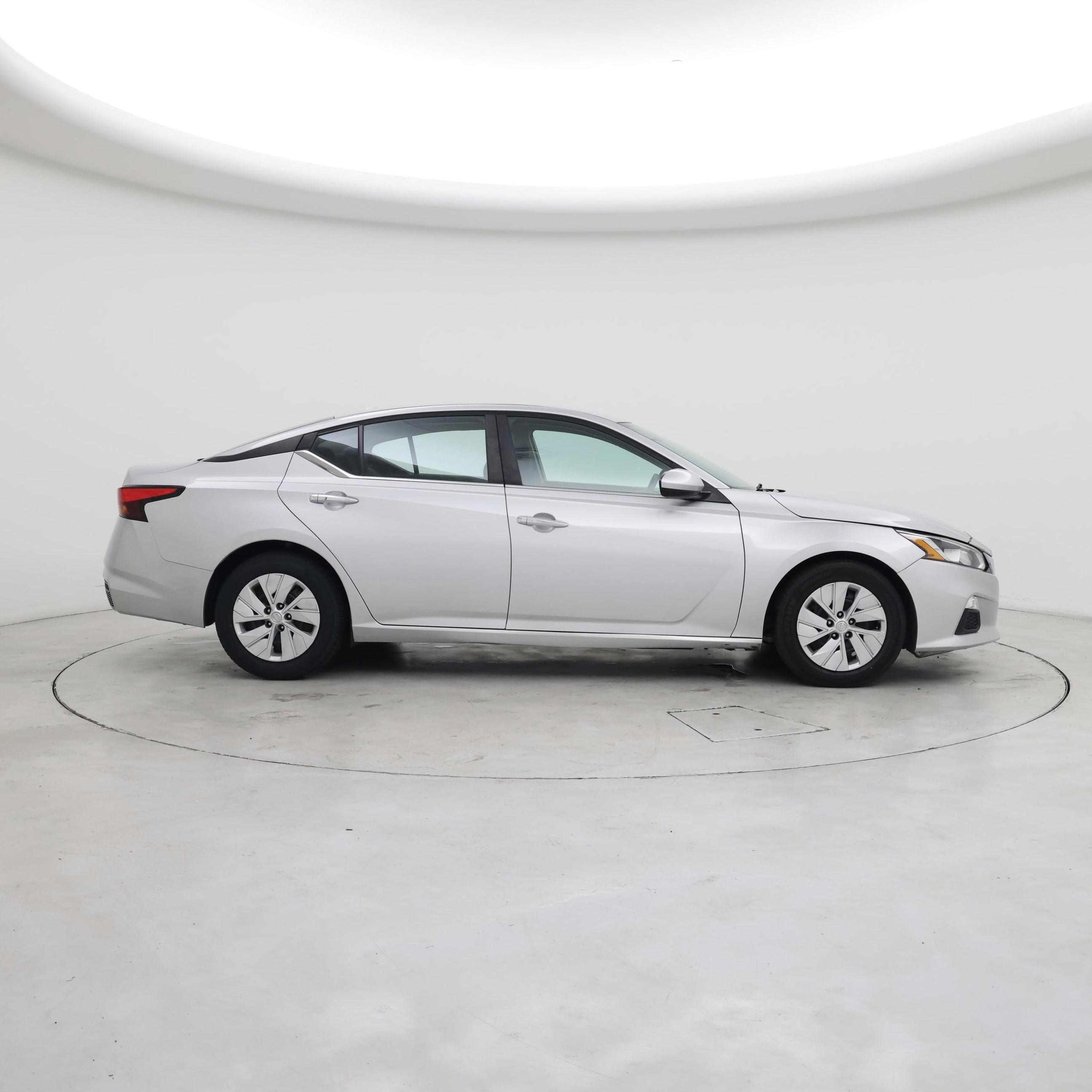 Thumbnail: 2019 Nissan Altima - 7