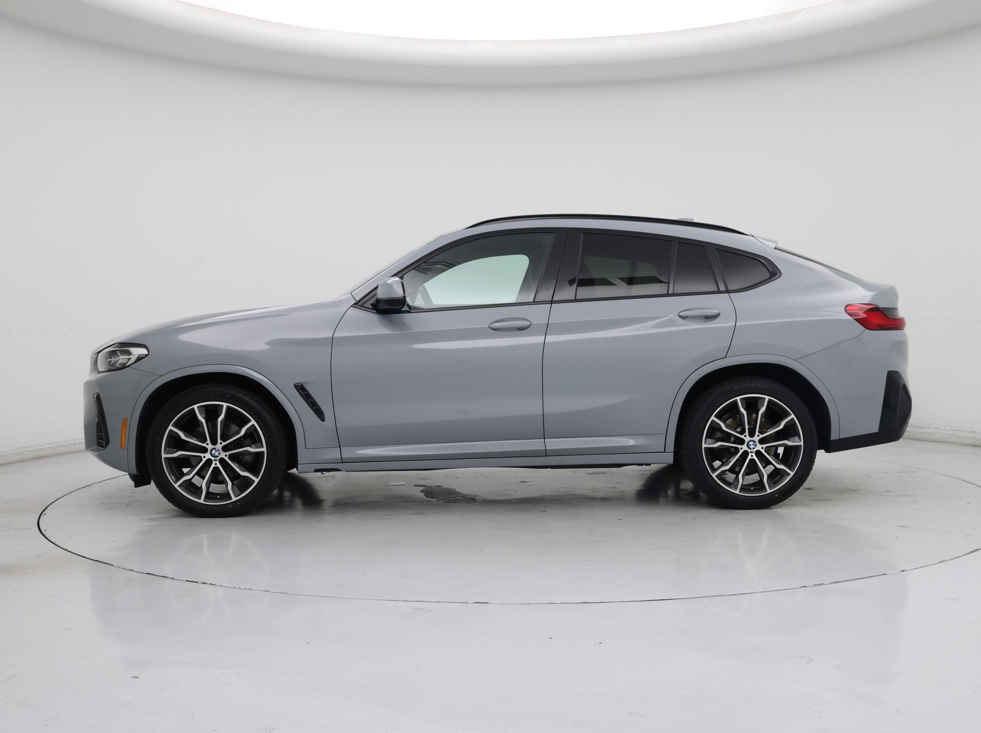 Thumbnail: 2022 BMW X4 - 3
