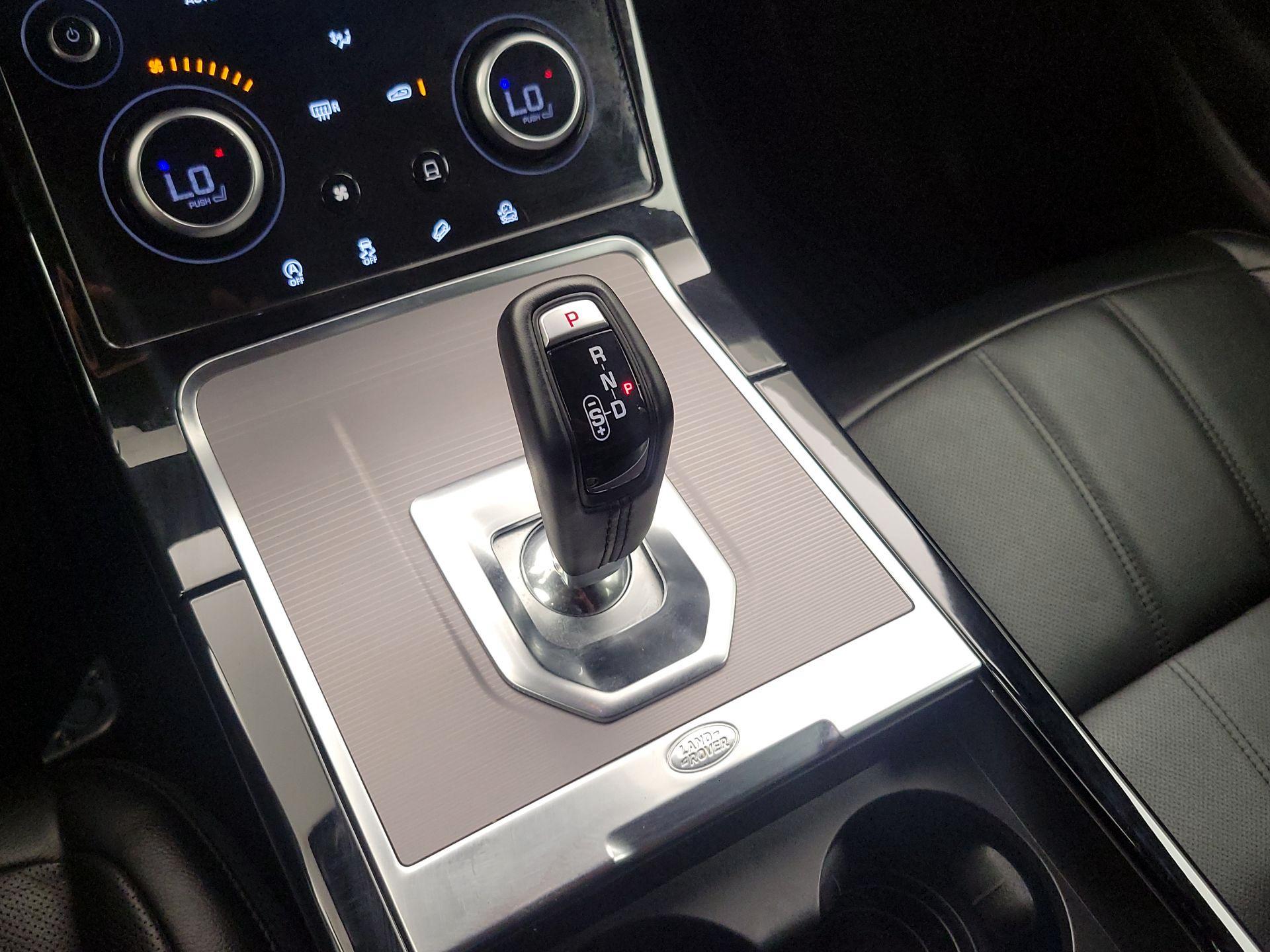 Thumbnail: 2021 Land Rover Range Rover Evoque - 16