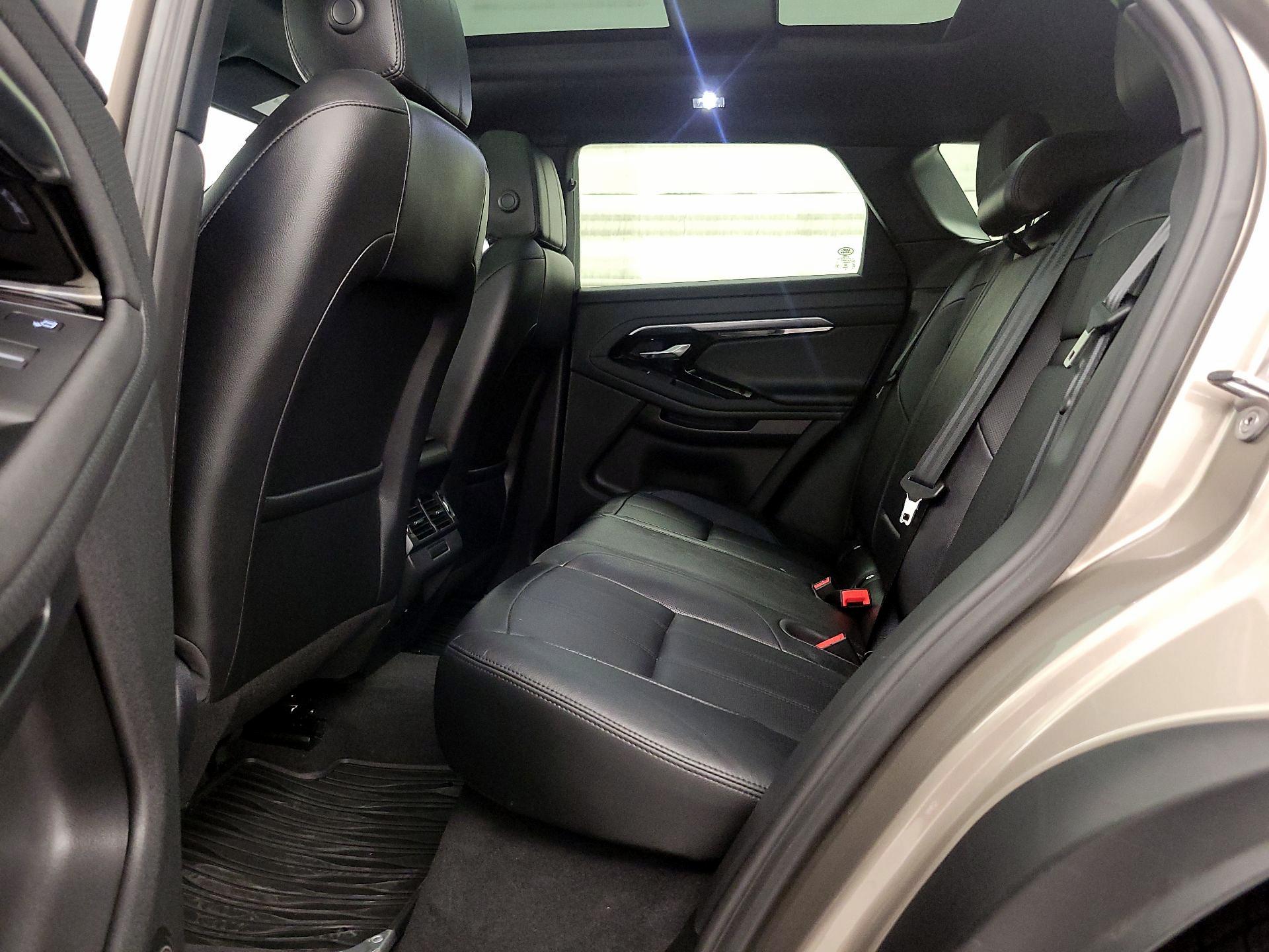 Thumbnail: 2021 Land Rover Range Rover Evoque - 19