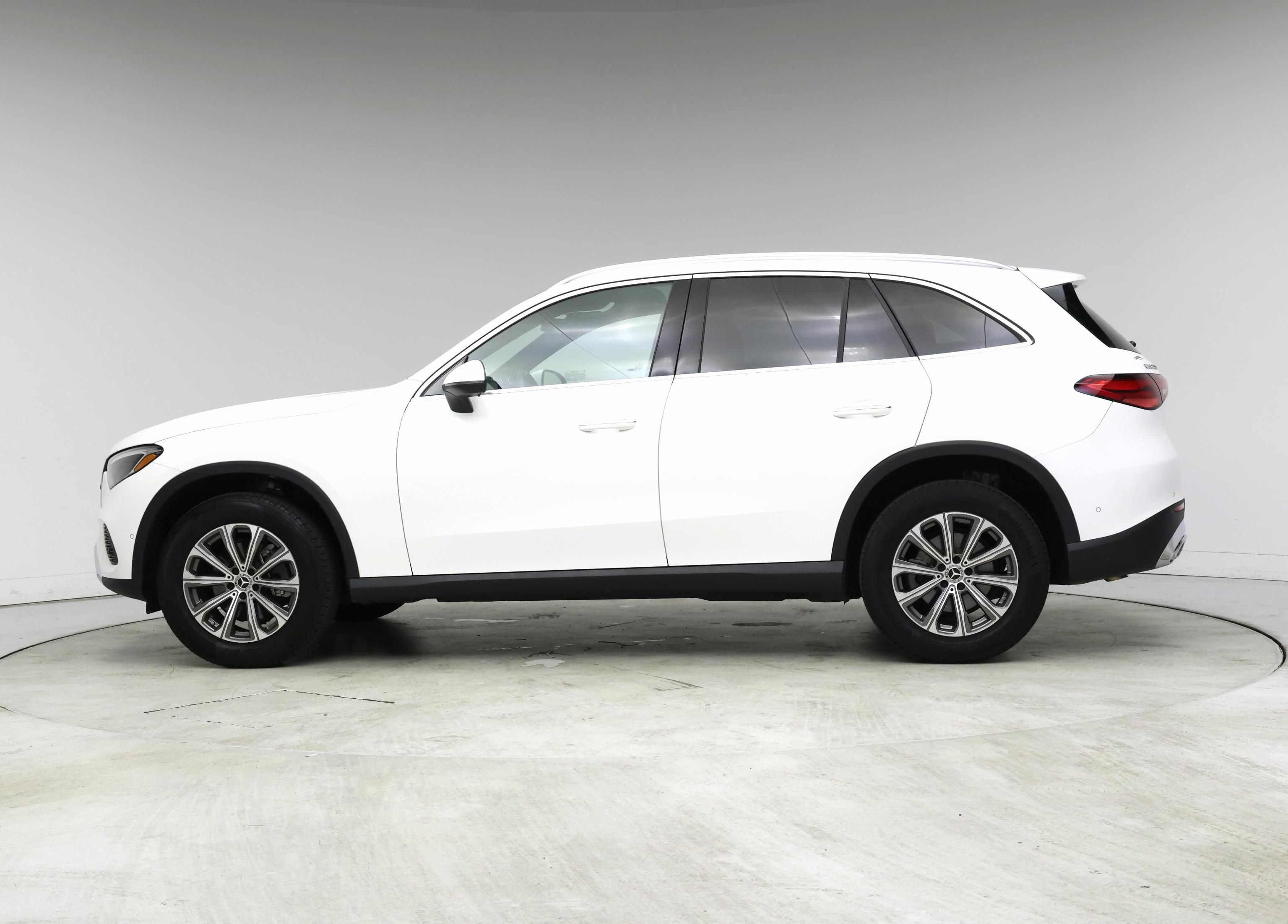 Thumbnail: 2025 Mercedes-Benz GLC - 3