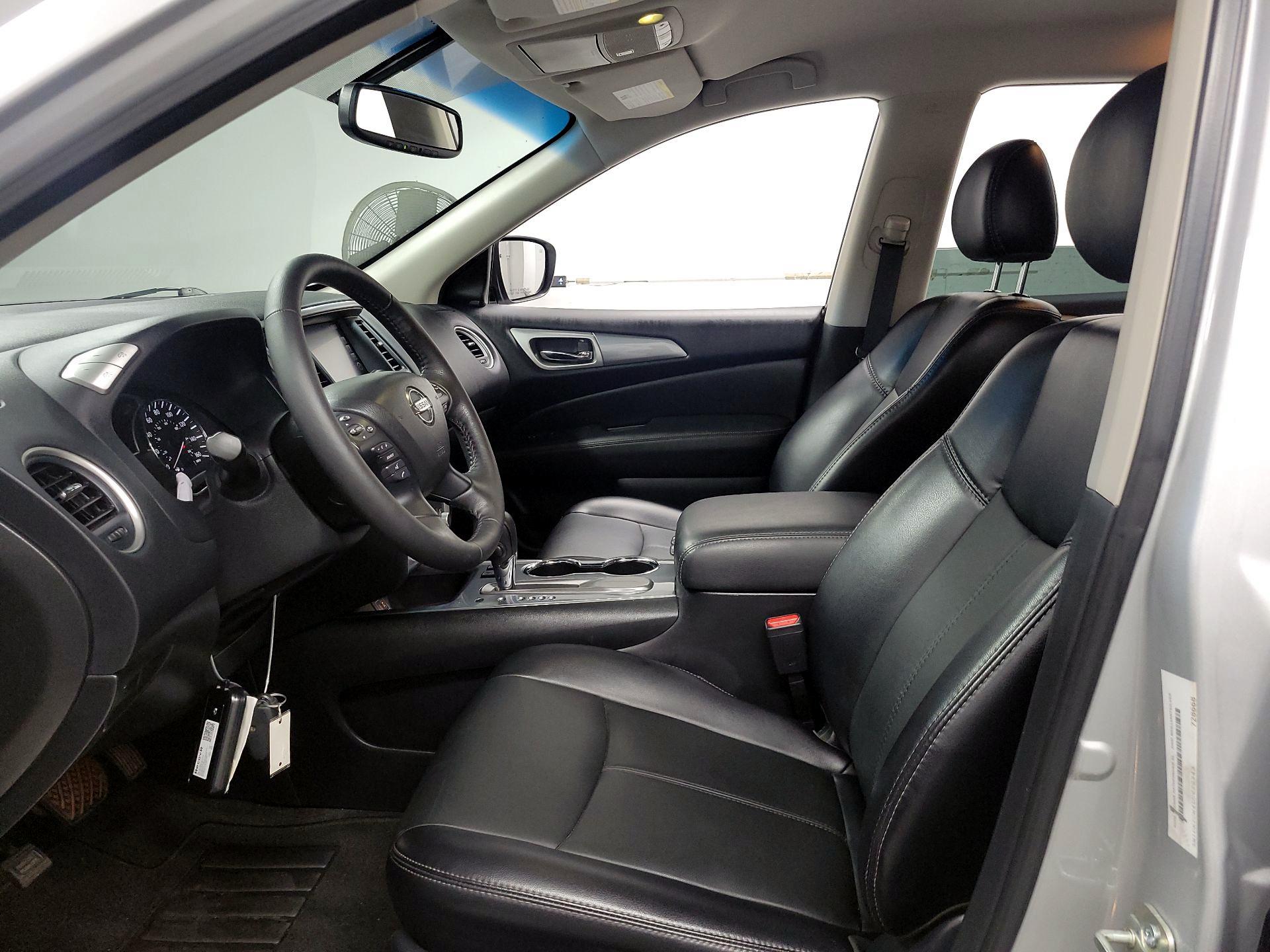 Thumbnail: 2020 Nissan Pathfinder - 11