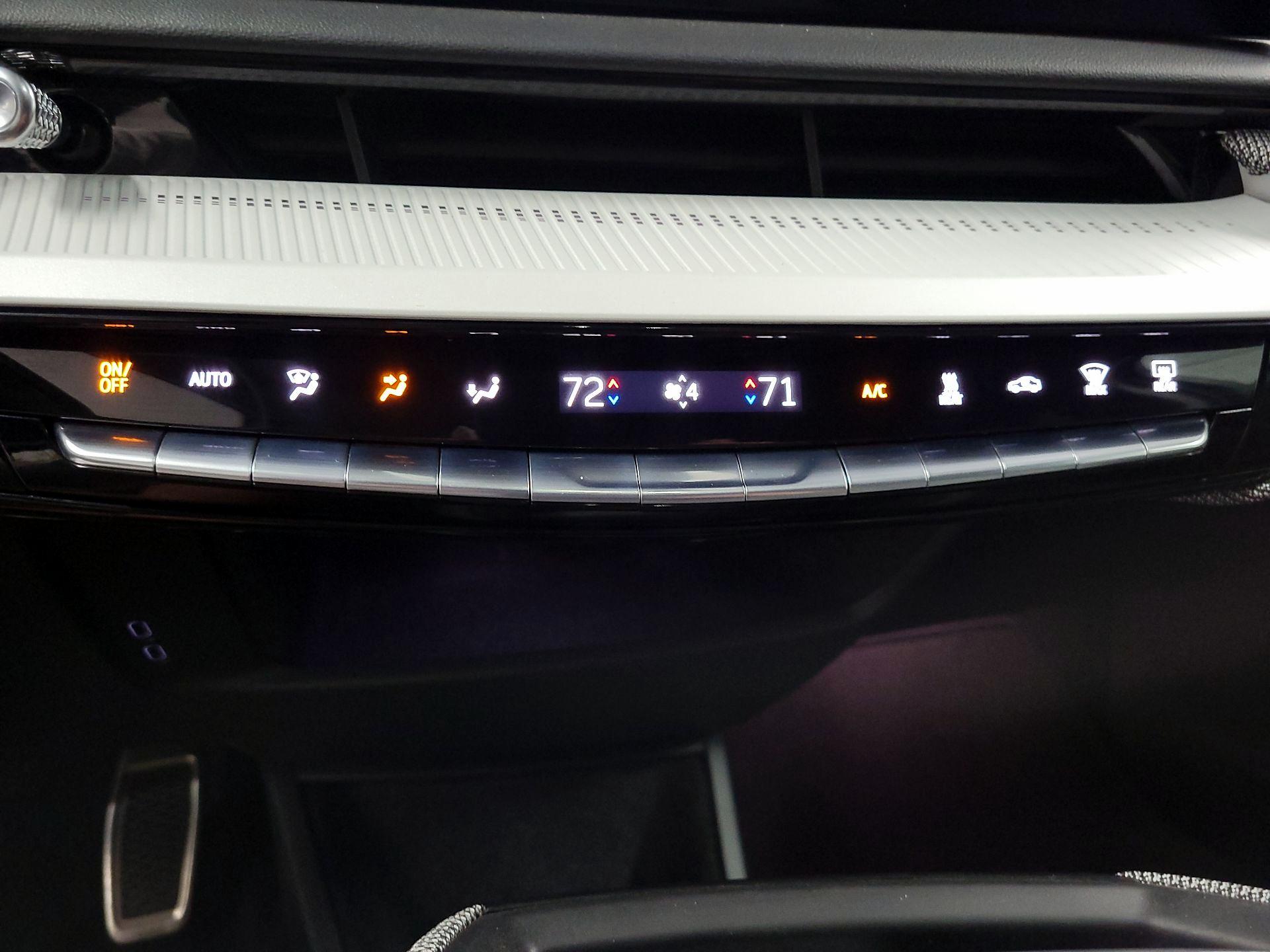 Thumbnail: 2025 Cadillac Optiq - 16