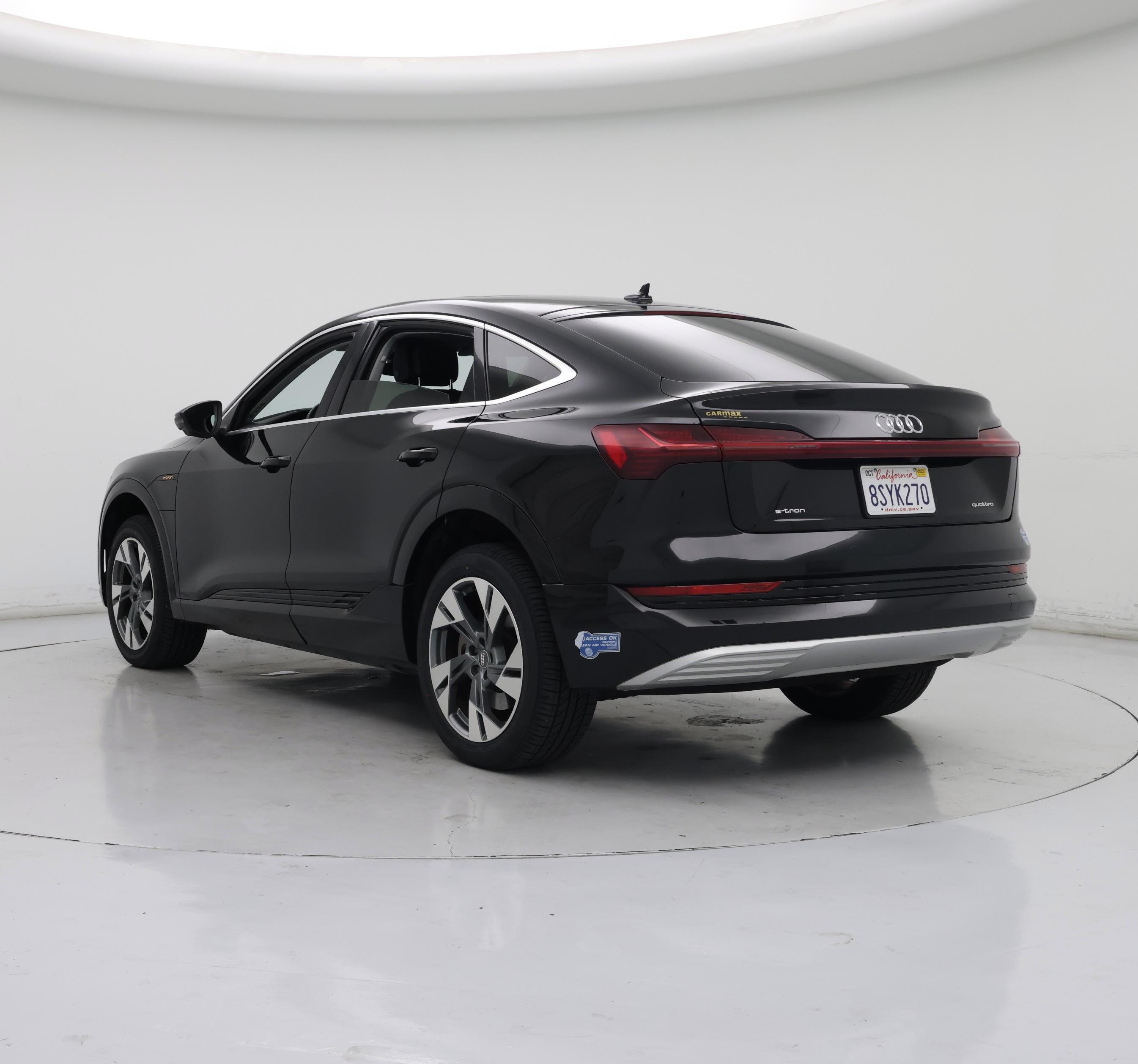 Thumbnail: 2020 Audi e-tron S - 2