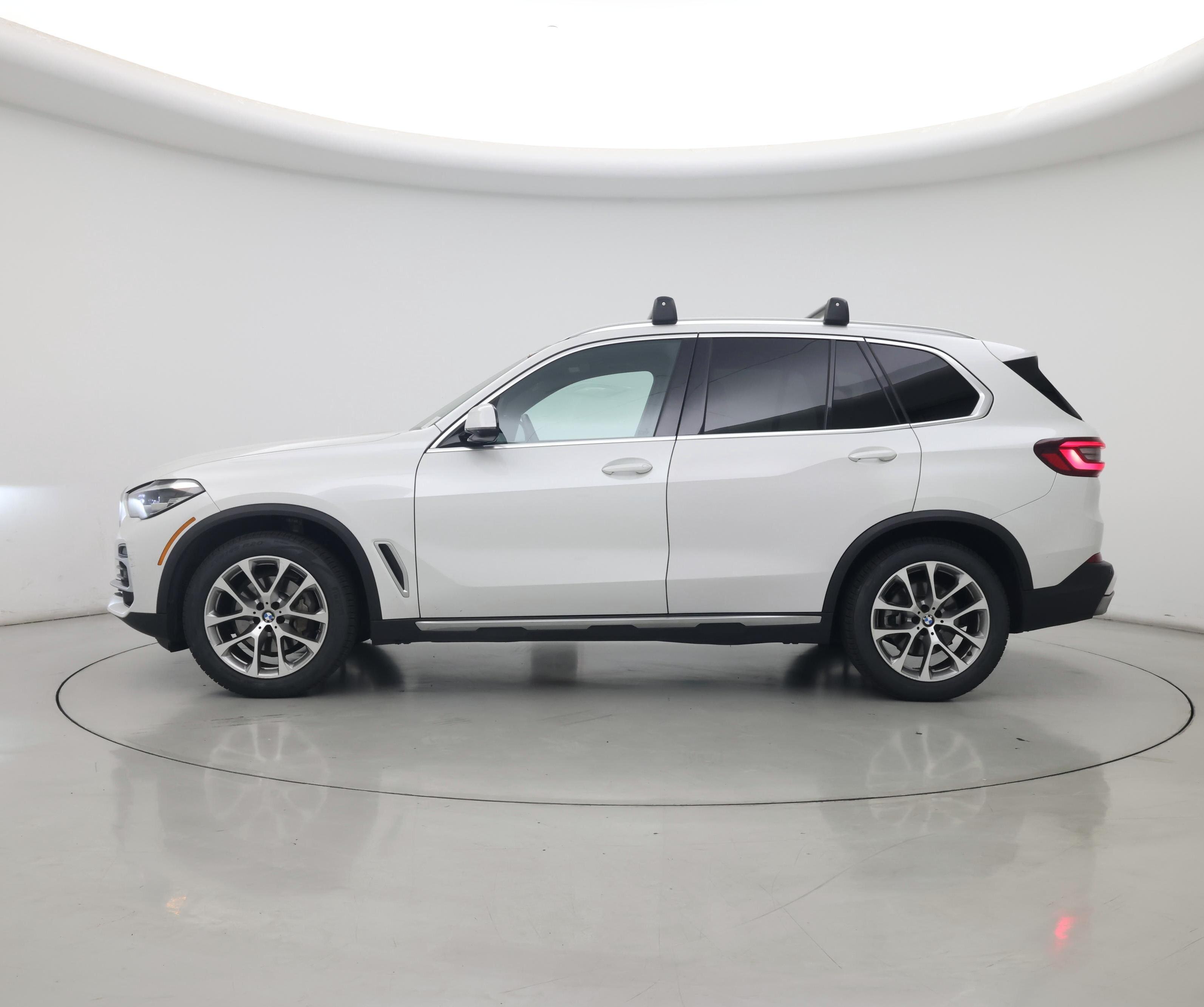 Thumbnail: 2023 BMW X5 - 3
