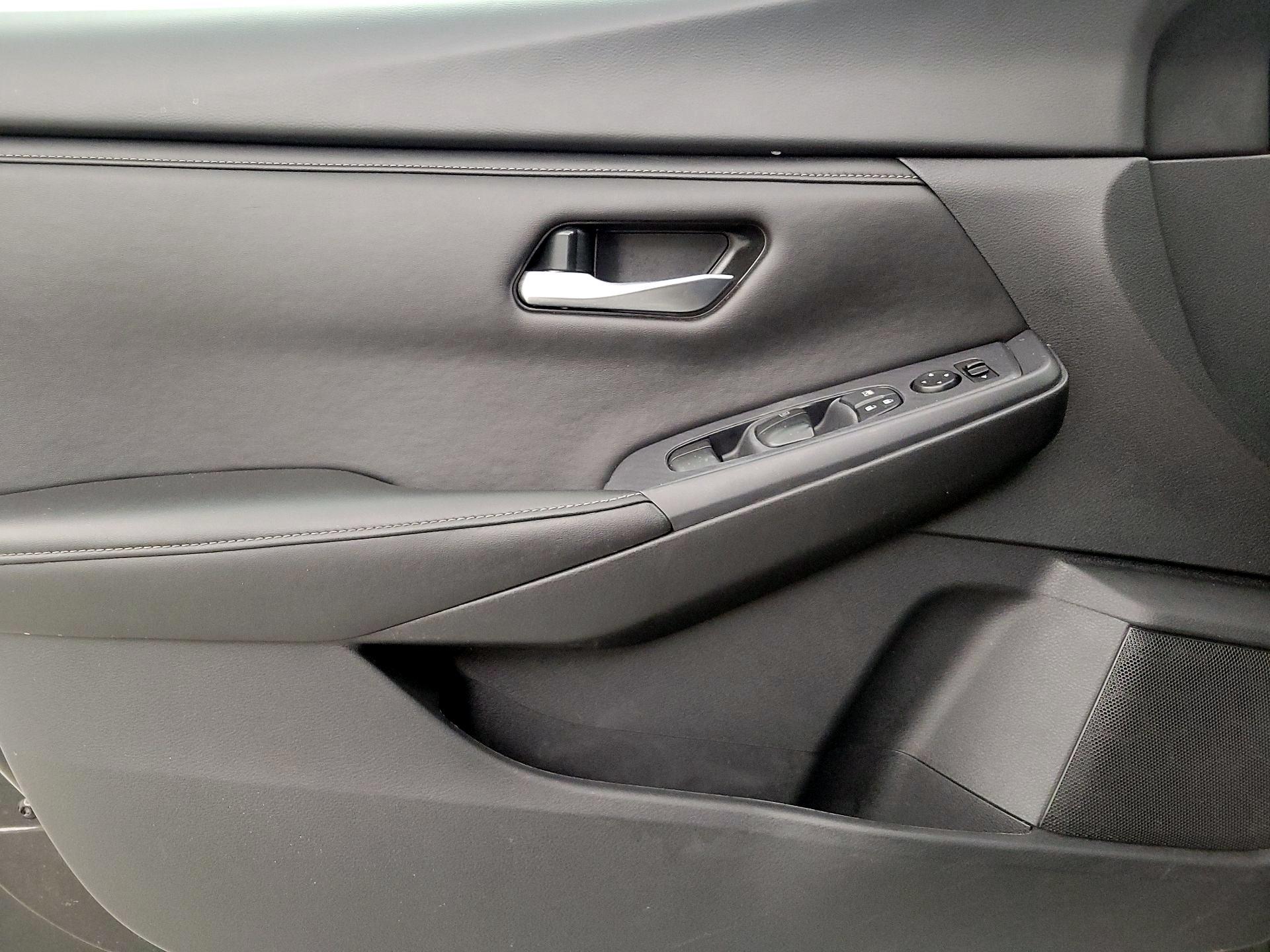 Thumbnail: 2024 Nissan Sentra - 12