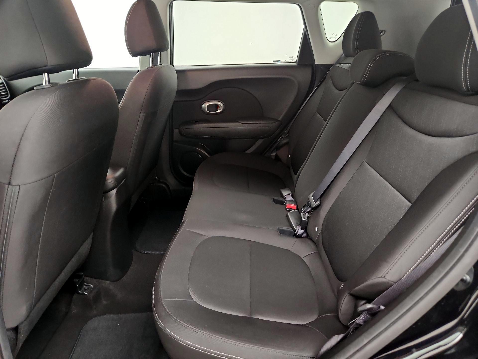 Thumbnail: 2018 Kia Soul - 18