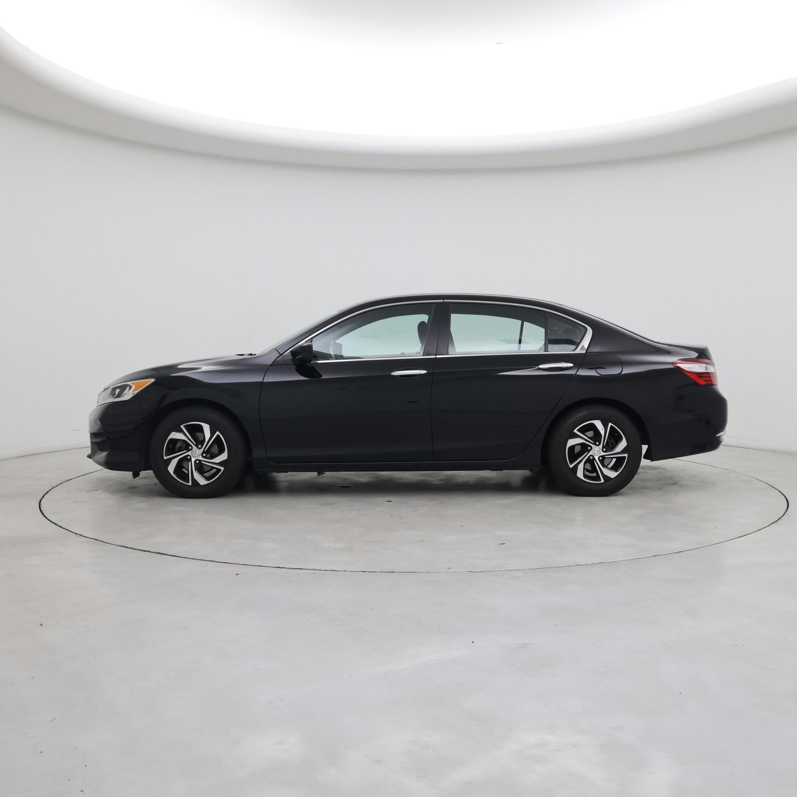 Thumbnail: 2017 Honda Accord - 3