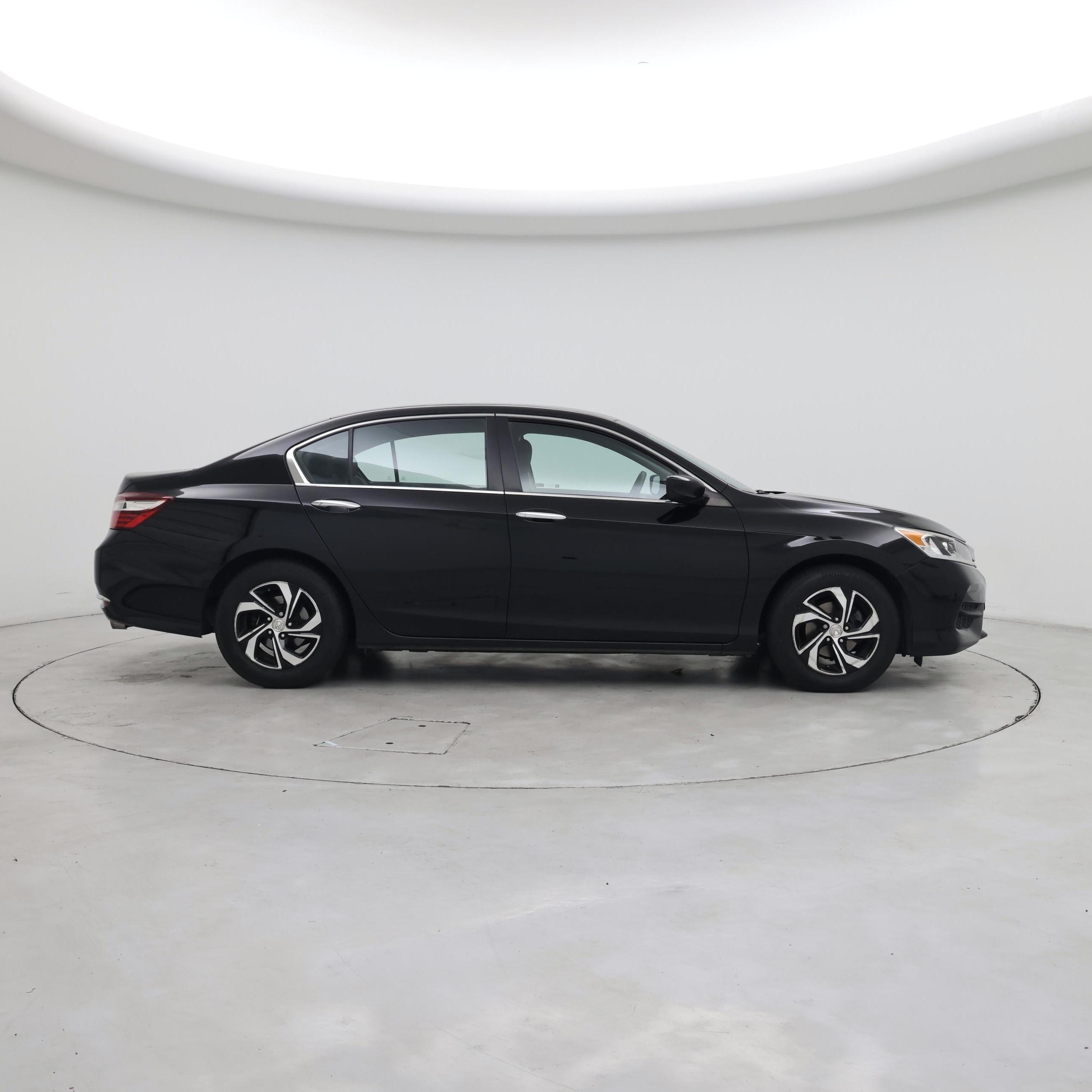 Thumbnail: 2017 Honda Accord - 7