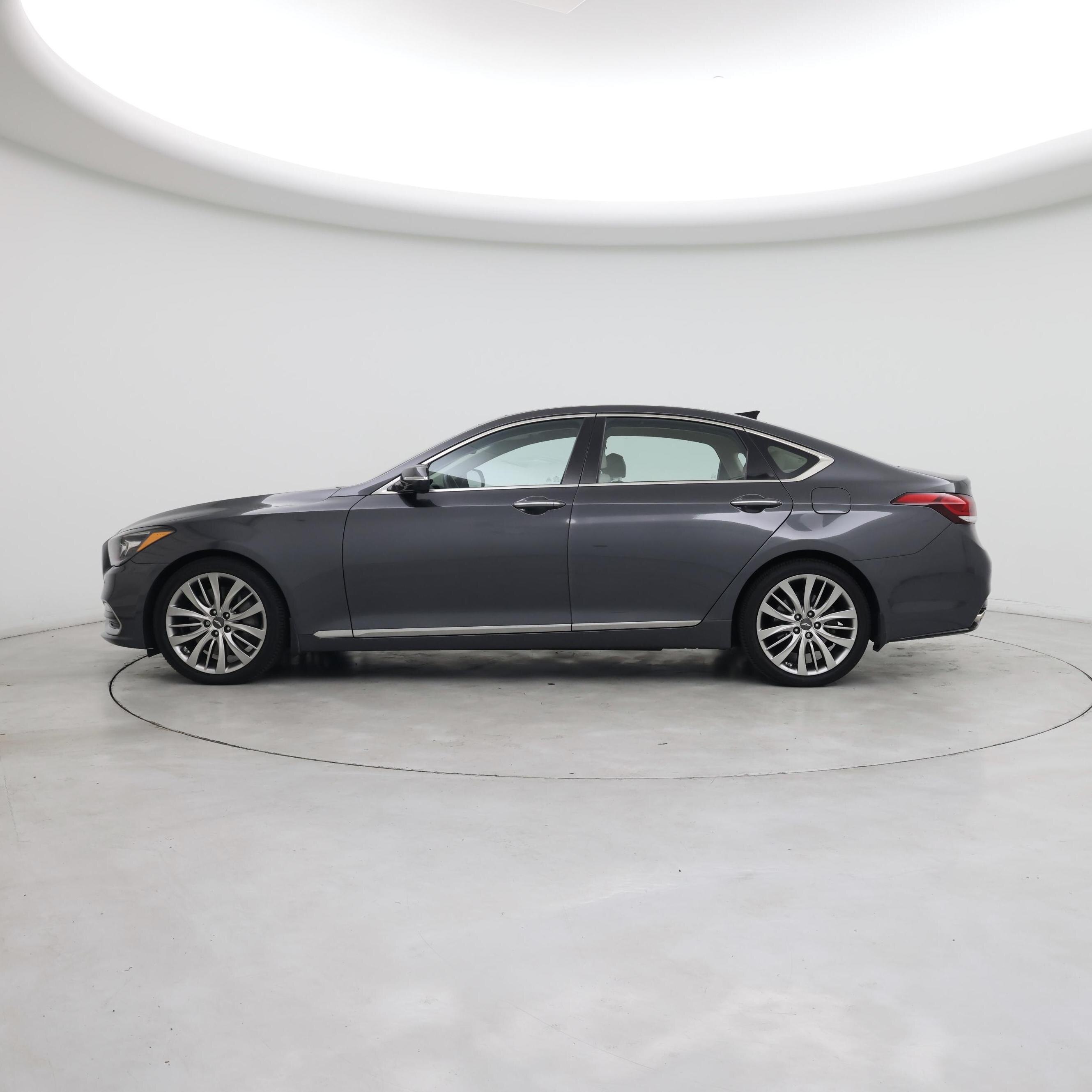 Thumbnail: 2018 Genesis G80 - 3