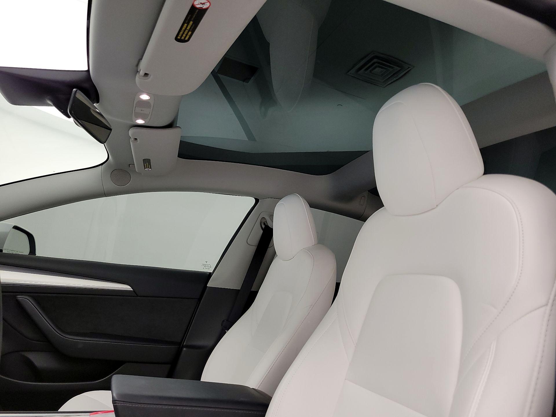 Thumbnail: 2023 Tesla Model 3 - 18