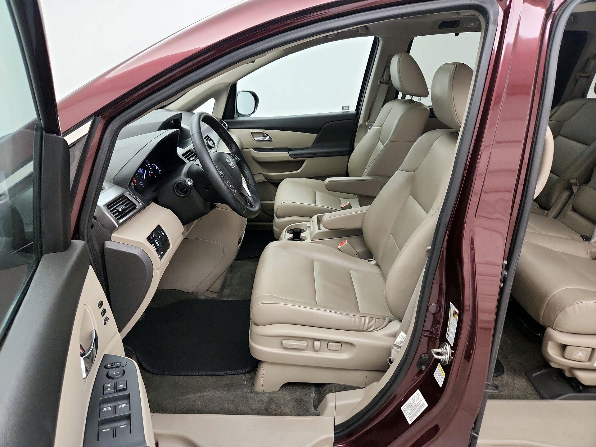 Thumbnail: 2015 Honda Odyssey - 11
