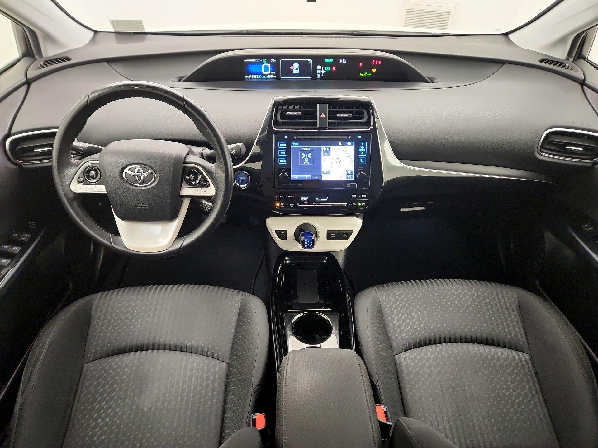 Thumbnail: 2018 Toyota Prius - 9