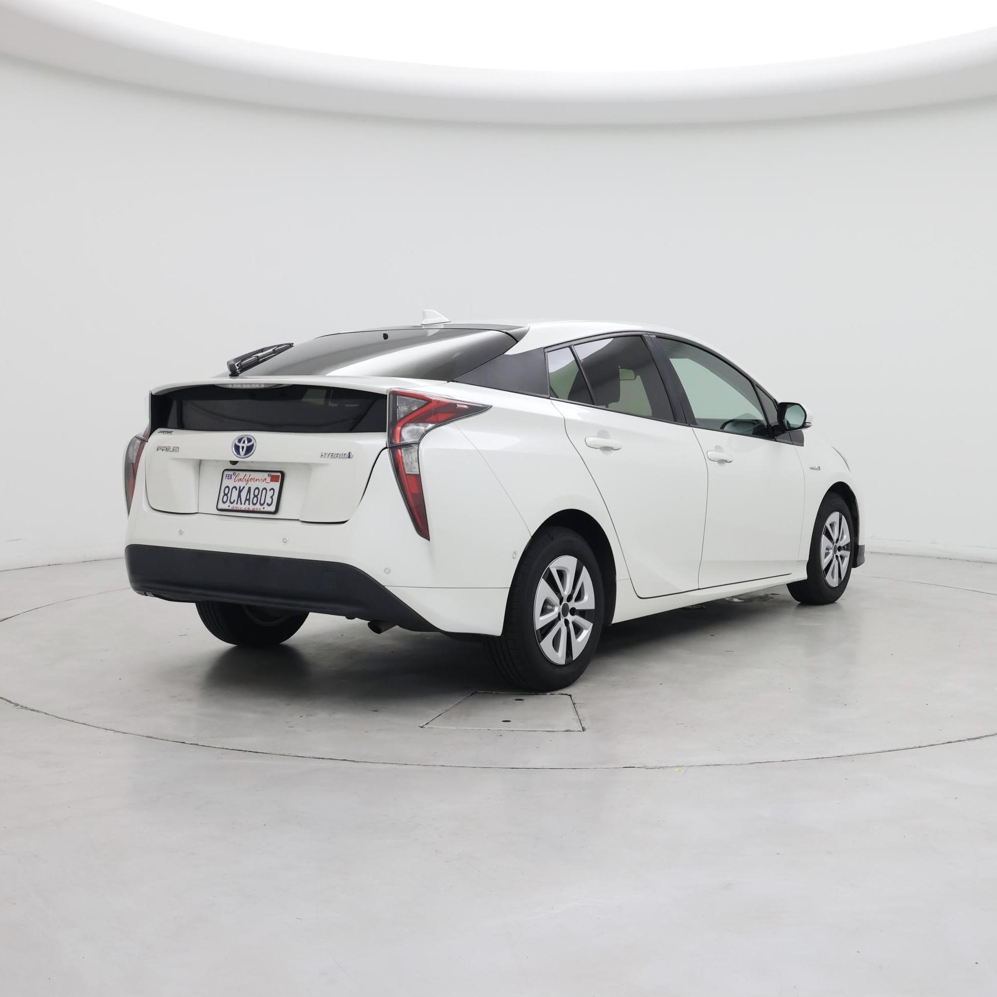 Thumbnail: 2018 Toyota Prius - 8