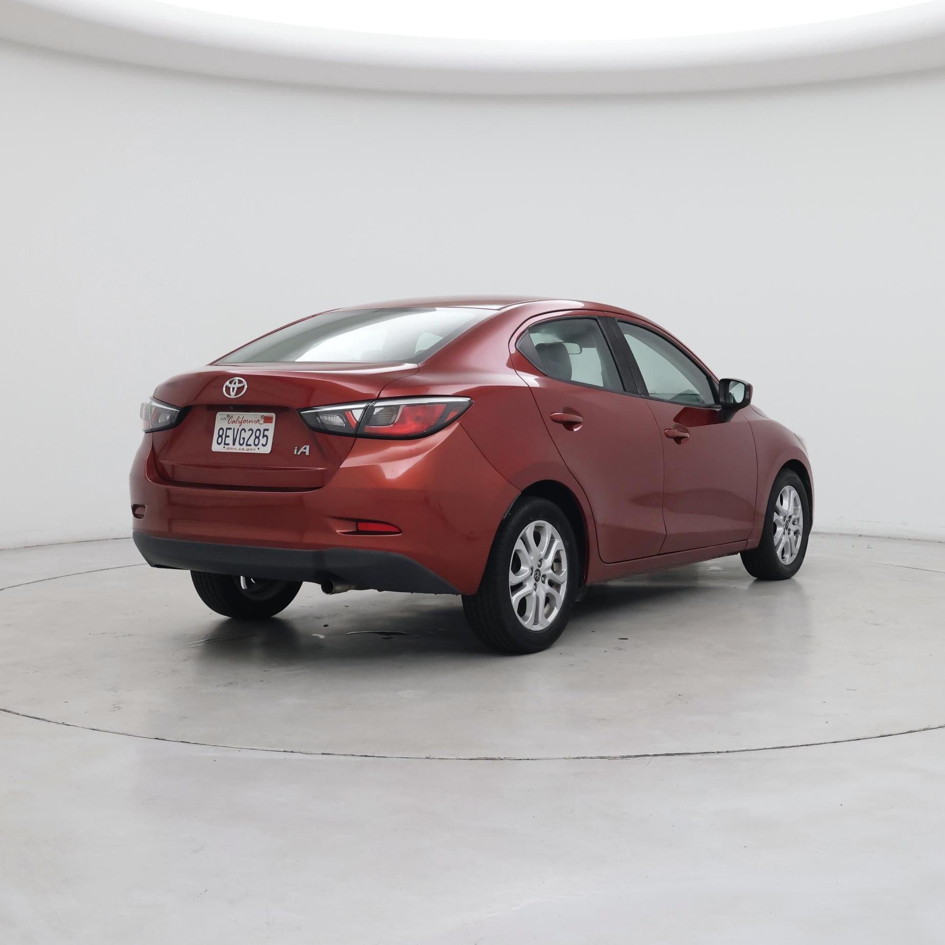 Thumbnail: 2018 Toyota Yaris iA - 8