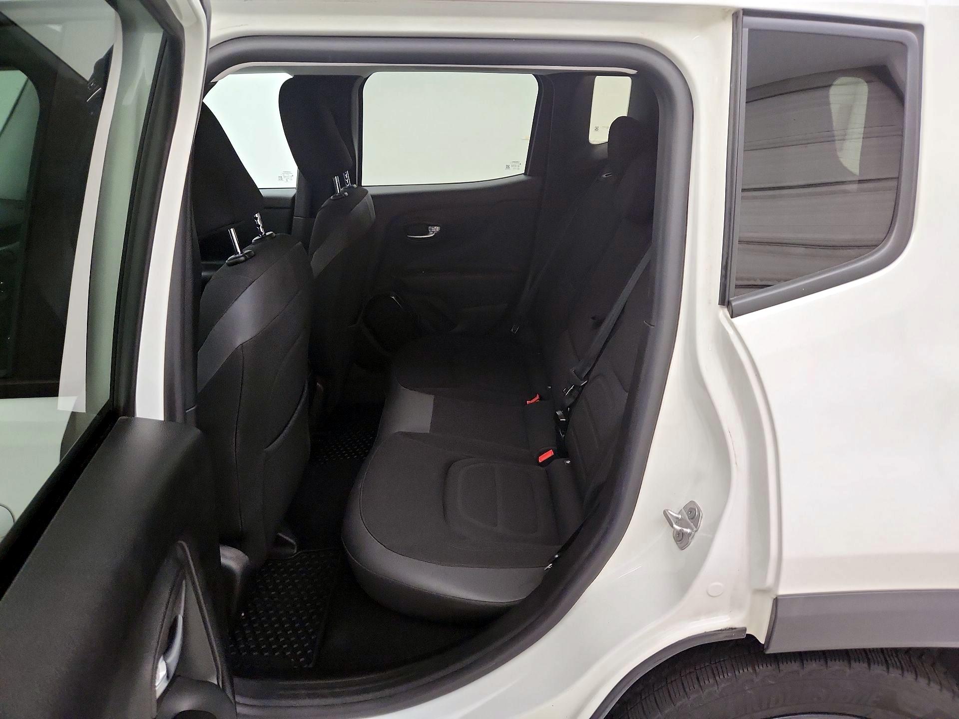 Thumbnail: 2017 Jeep Renegade - 20